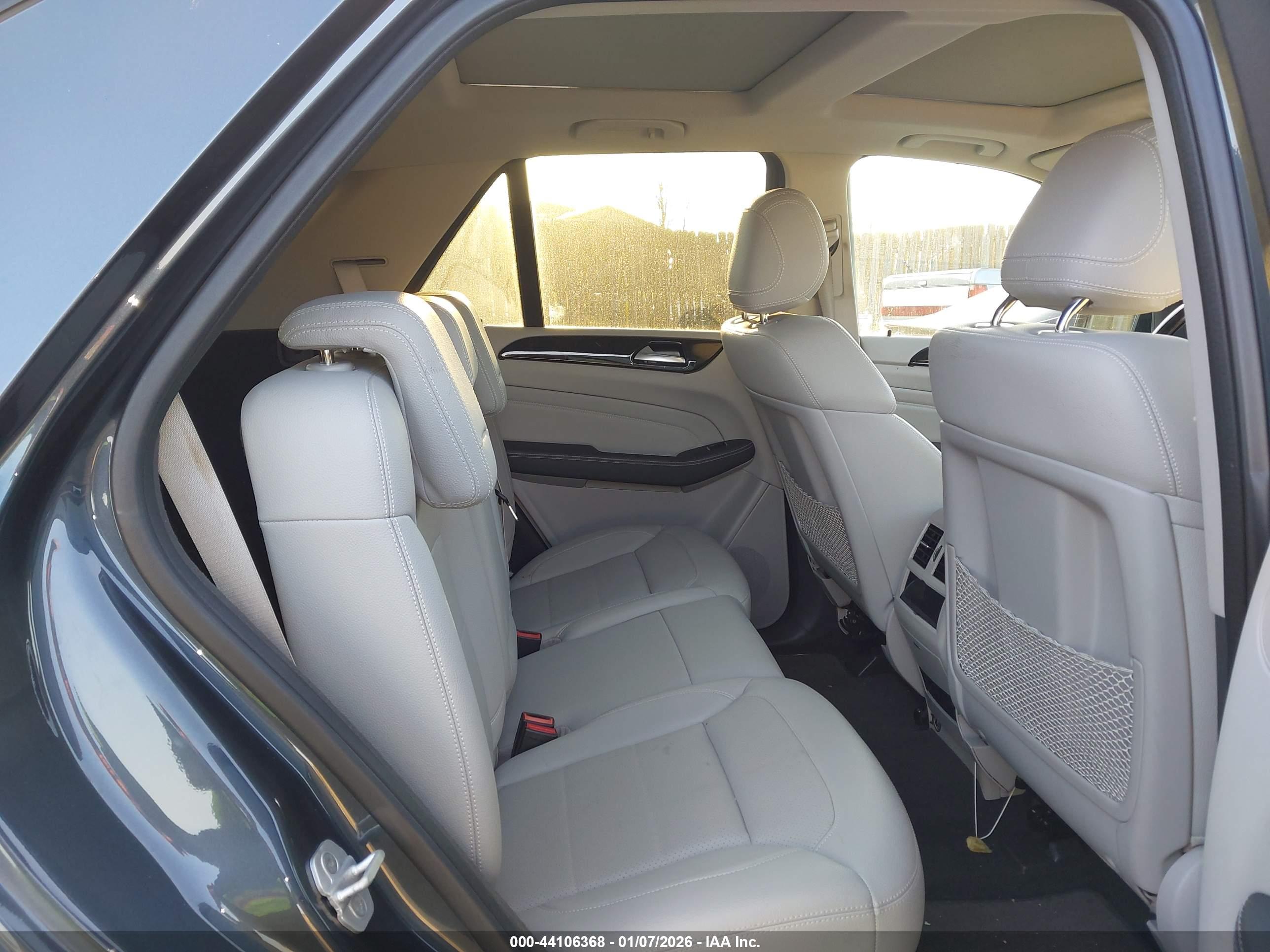 MERCEDES-BENZ ML image 8