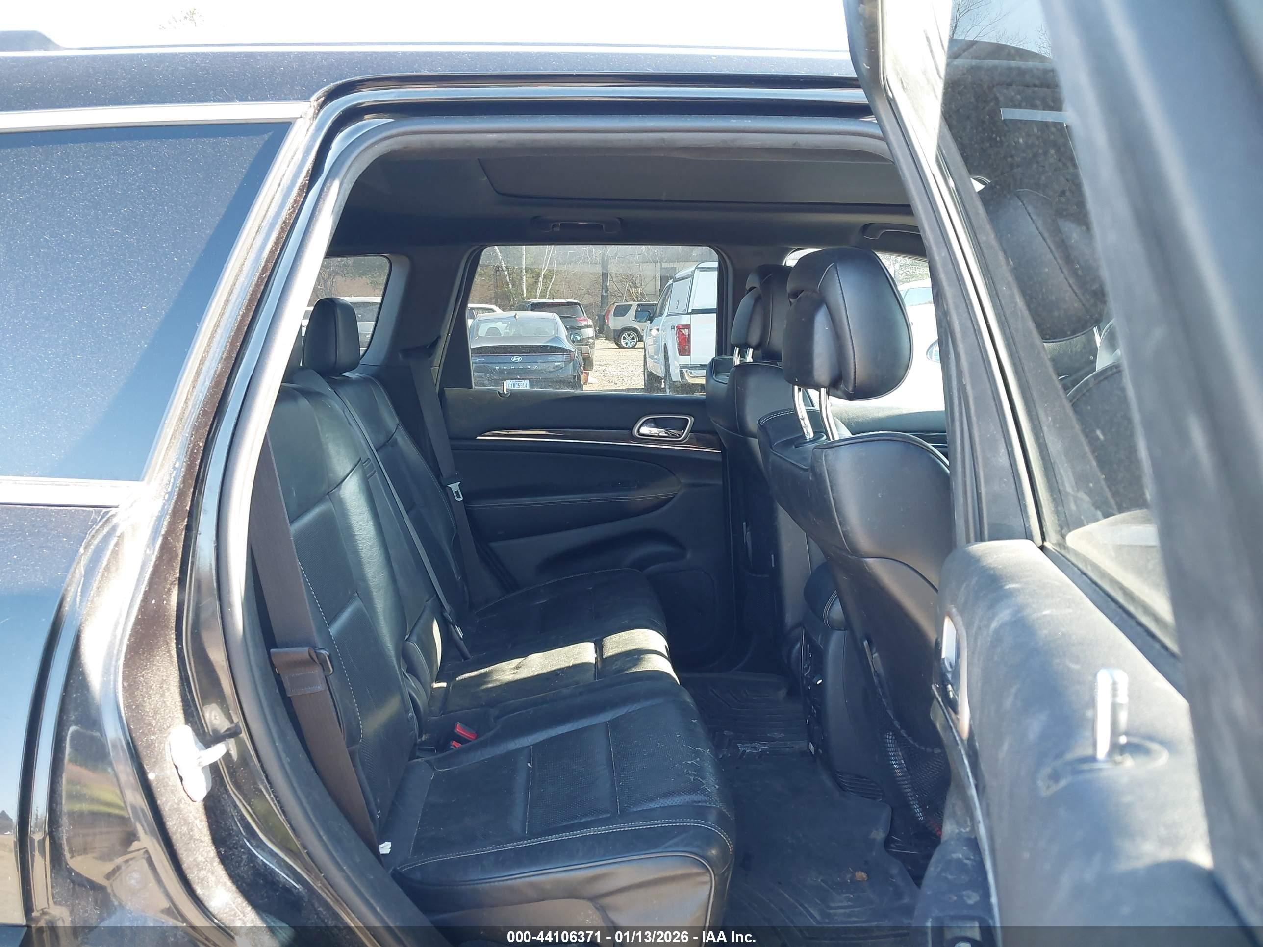JEEP GRAND image 8