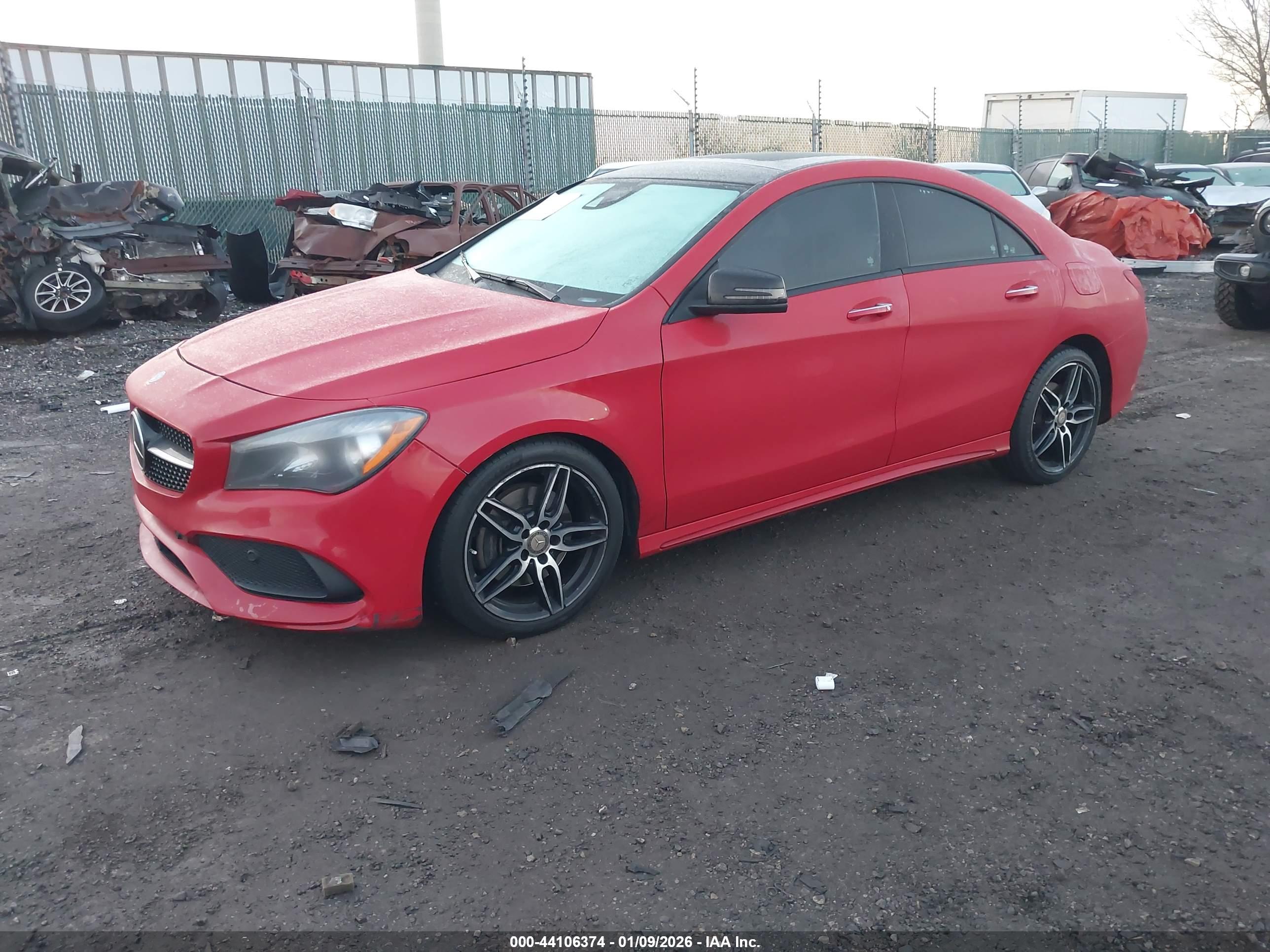 MERCEDES-BENZ CLA image 2