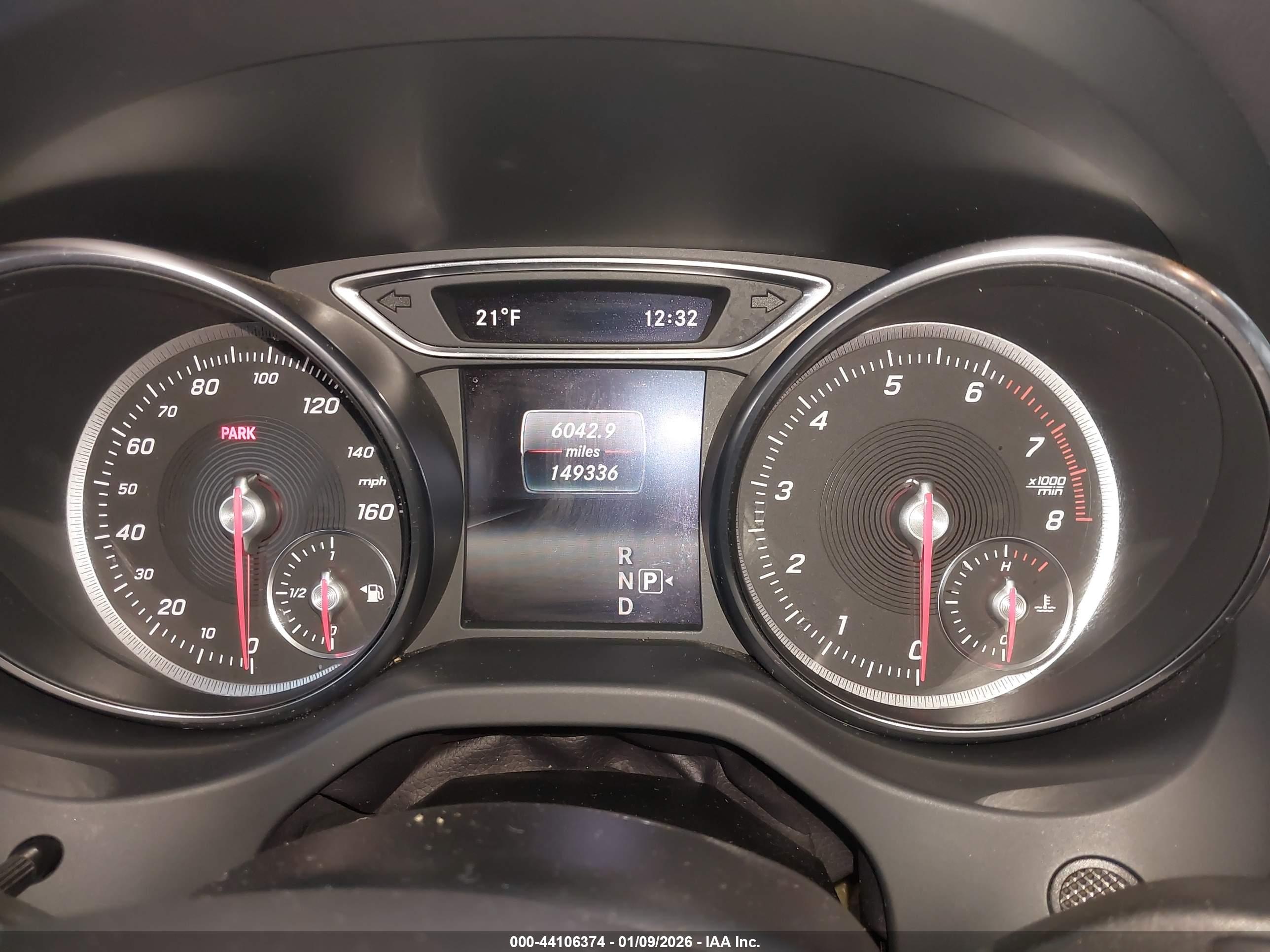 MERCEDES-BENZ CLA image 7