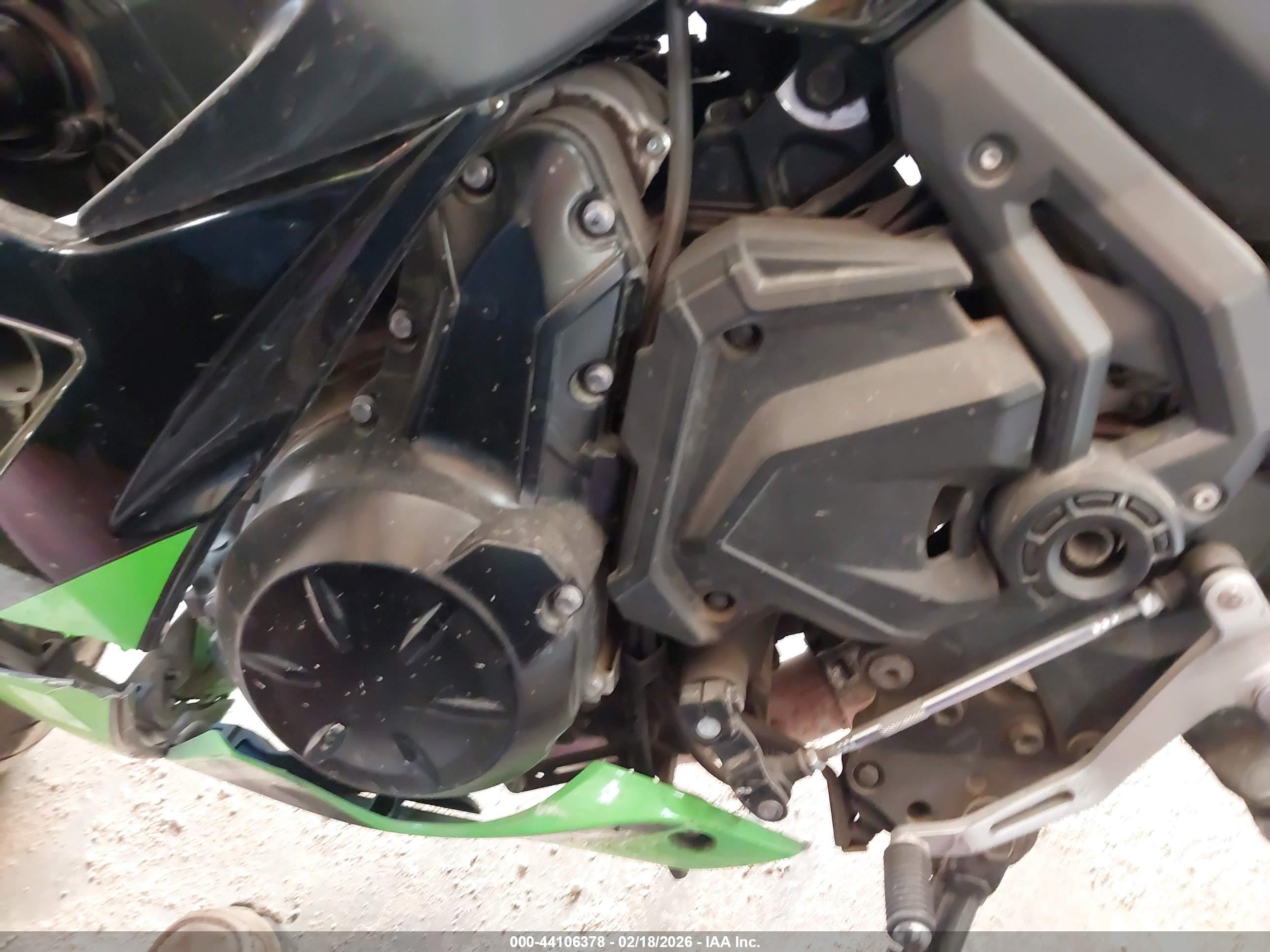 KAWASAKI EX650 image 9