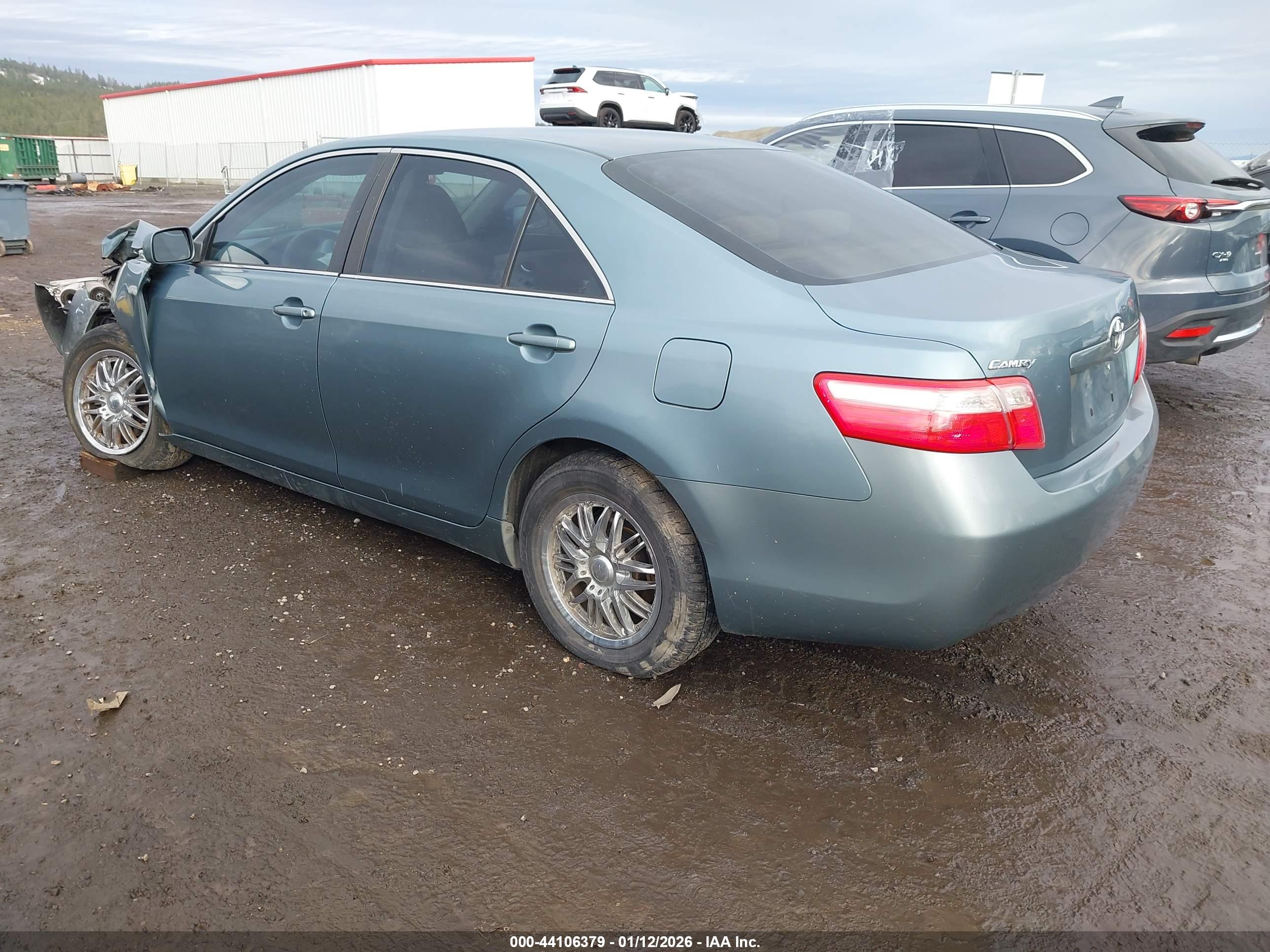 TOYOTA CAMRY image 3