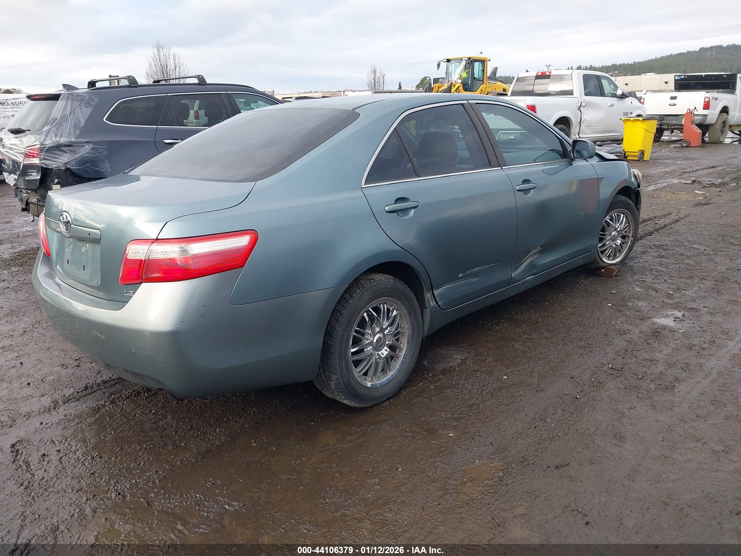 TOYOTA CAMRY image 4