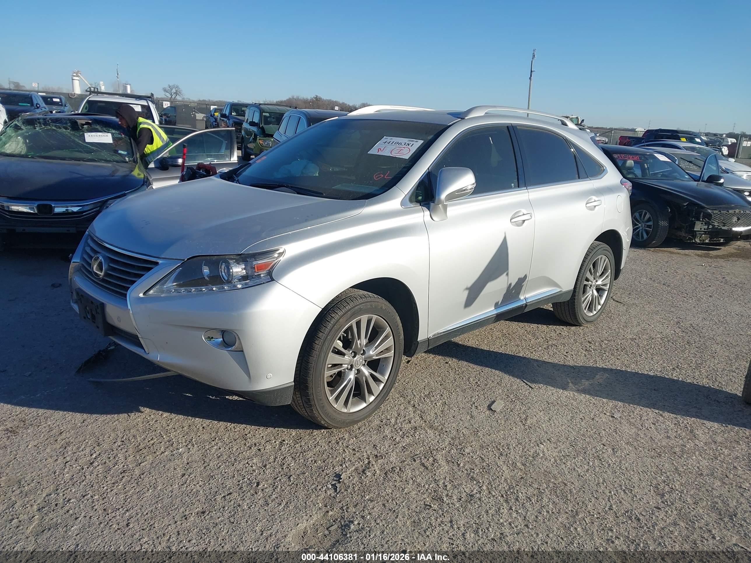 LEXUS RX image 2