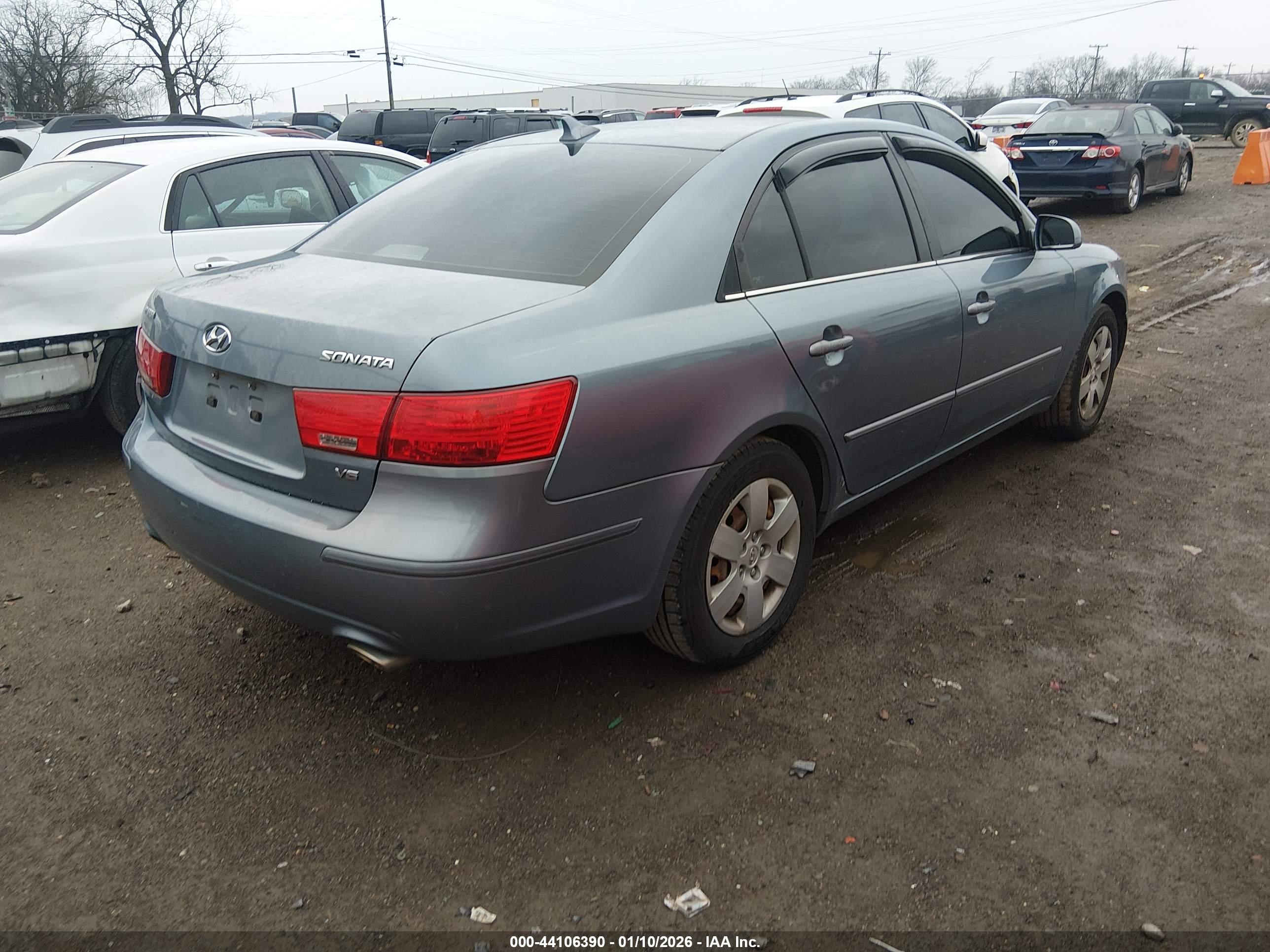 HYUNDAI SONATA image 4