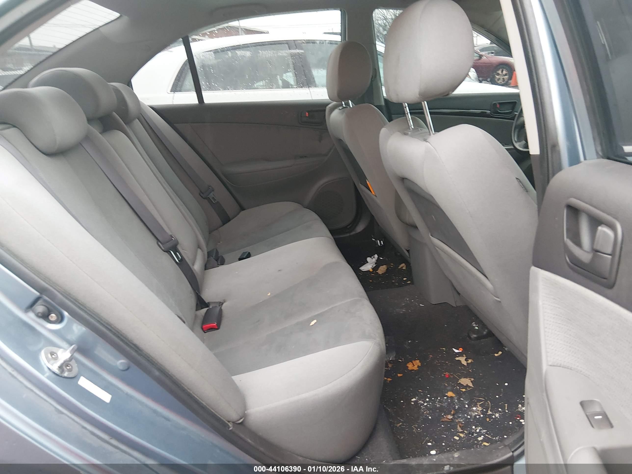 HYUNDAI SONATA image 8