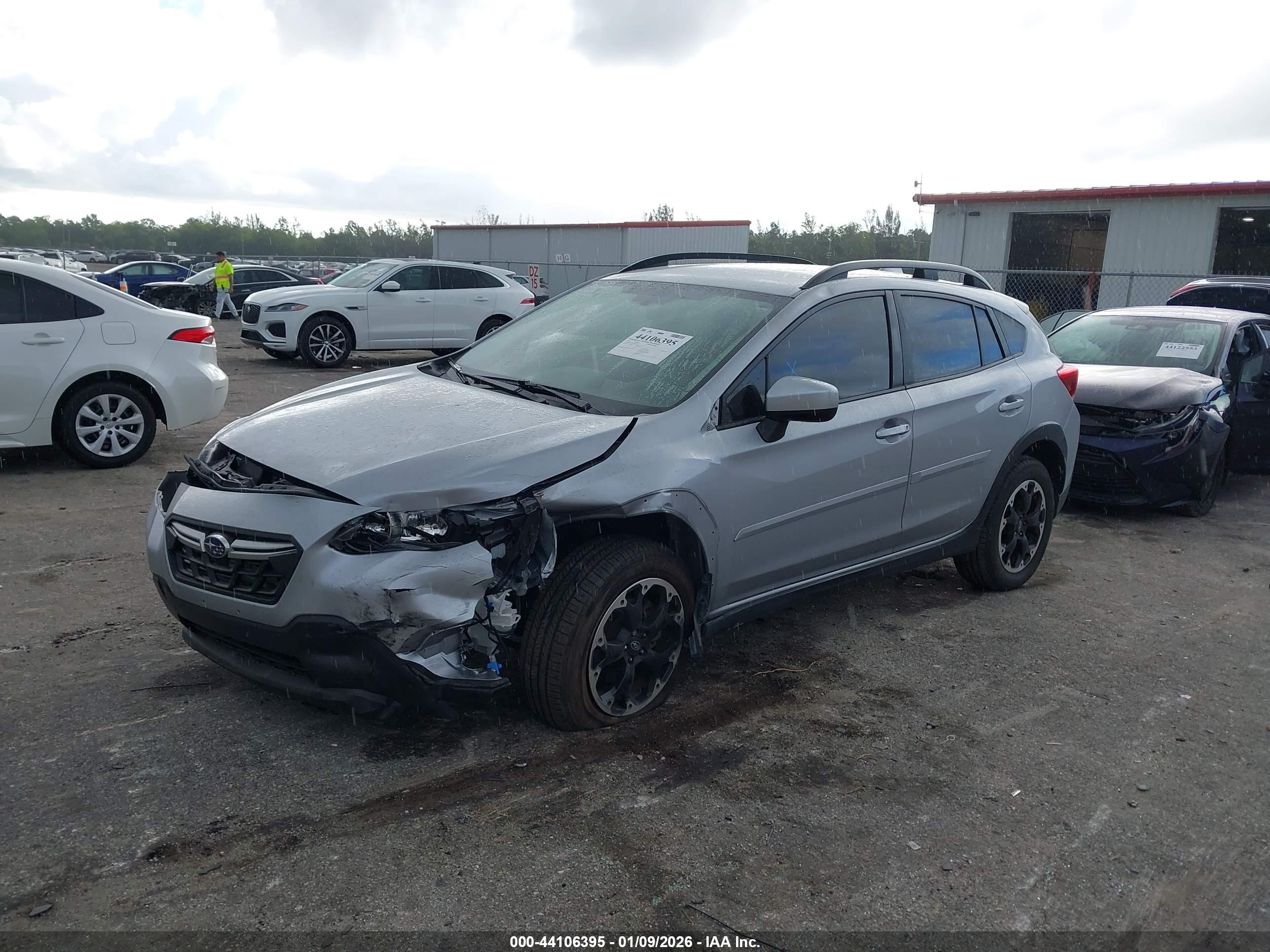 SUBARU CROSSTREK image 2