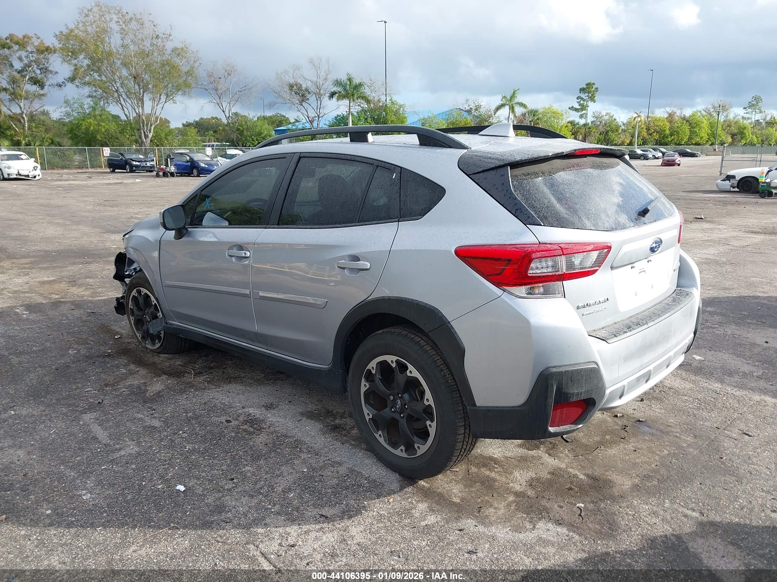 SUBARU CROSSTREK image 3