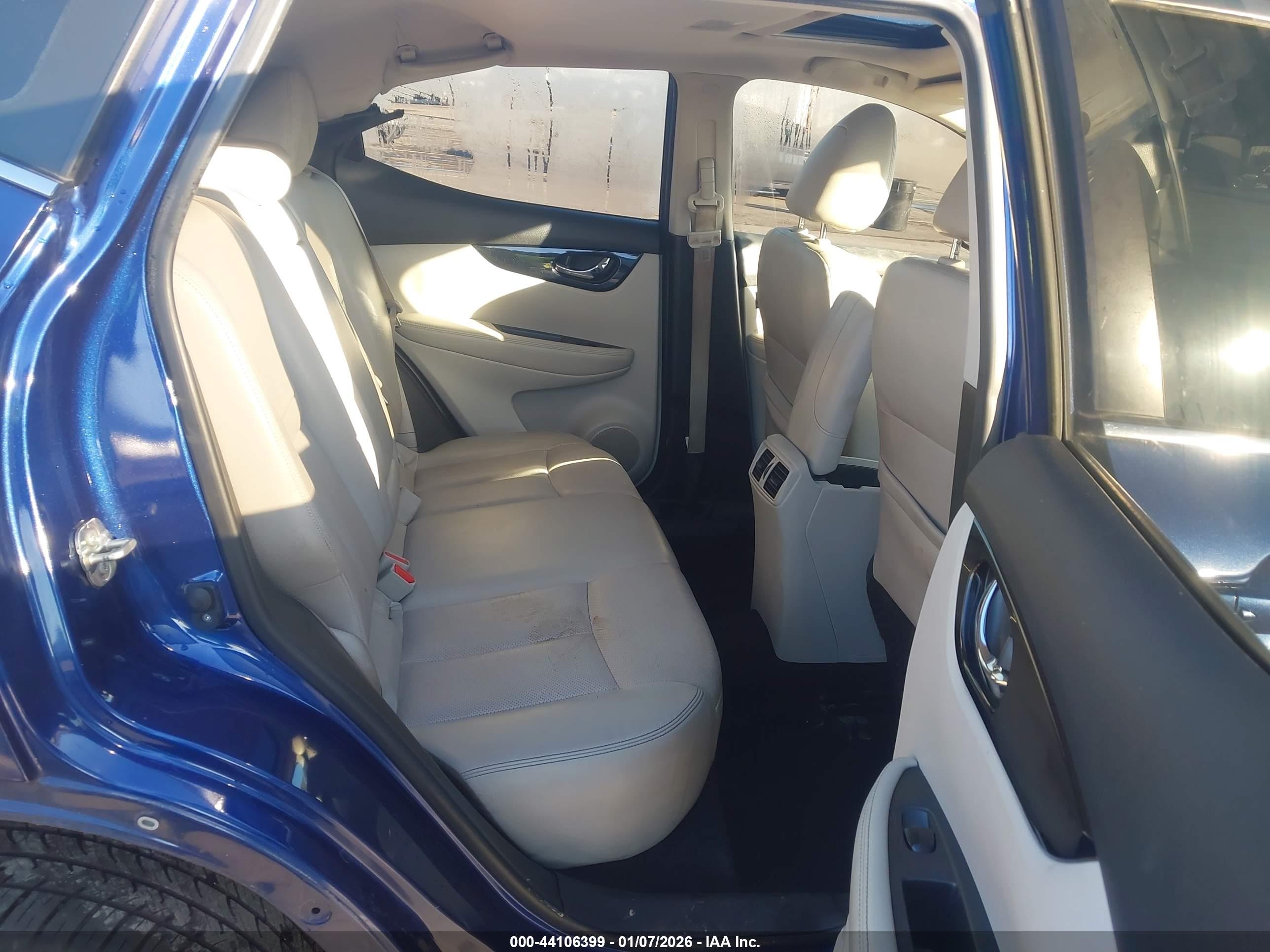 NISSAN ROGUE image 8