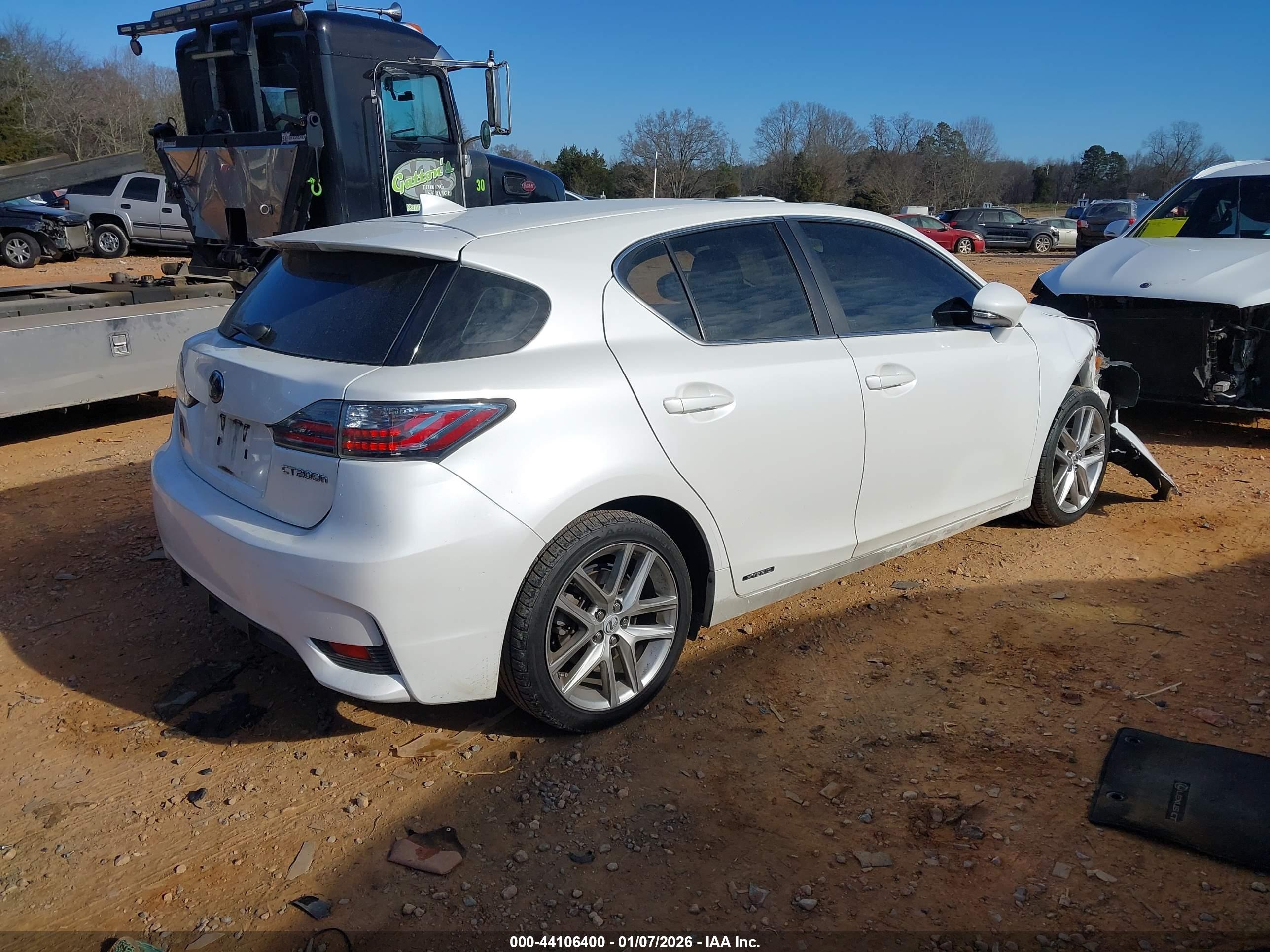 LEXUS CT image 4