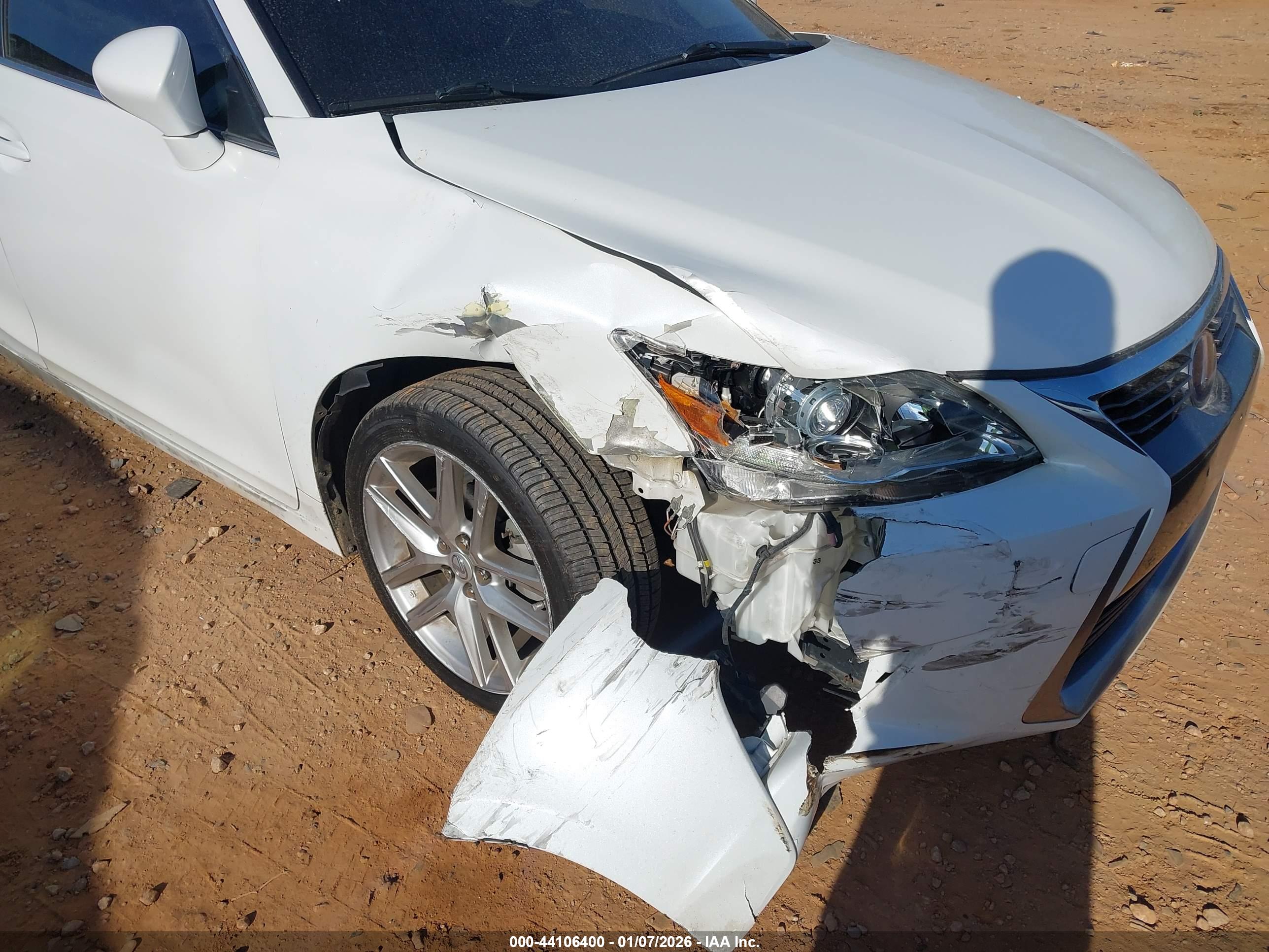 LEXUS CT image 6