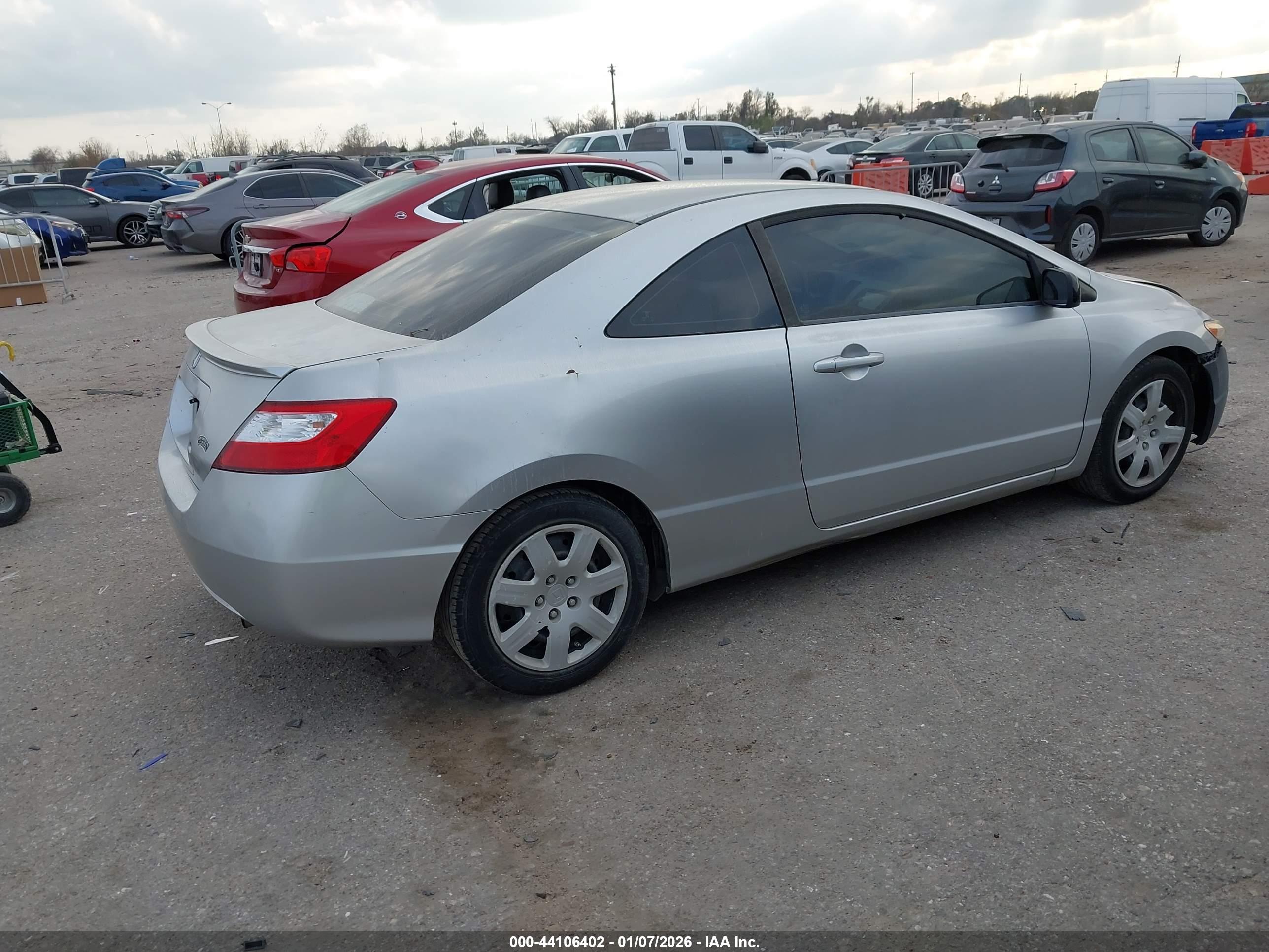 HONDA CIVIC image 4