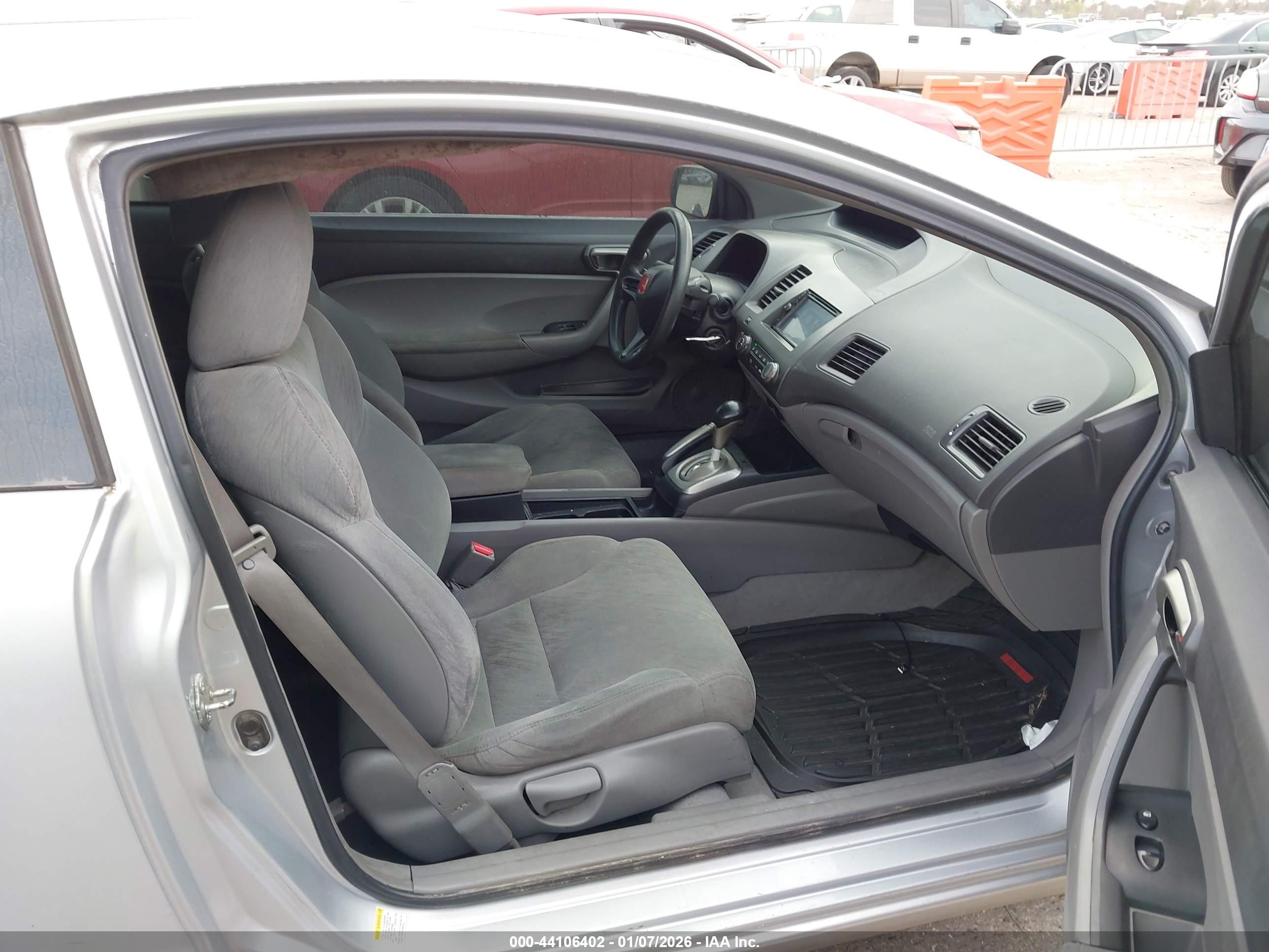 HONDA CIVIC image 5