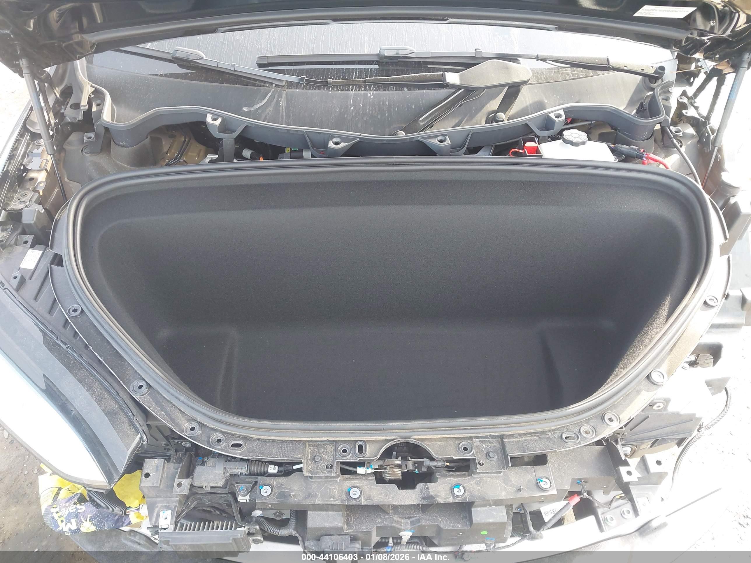 TESLA MODEL image 10