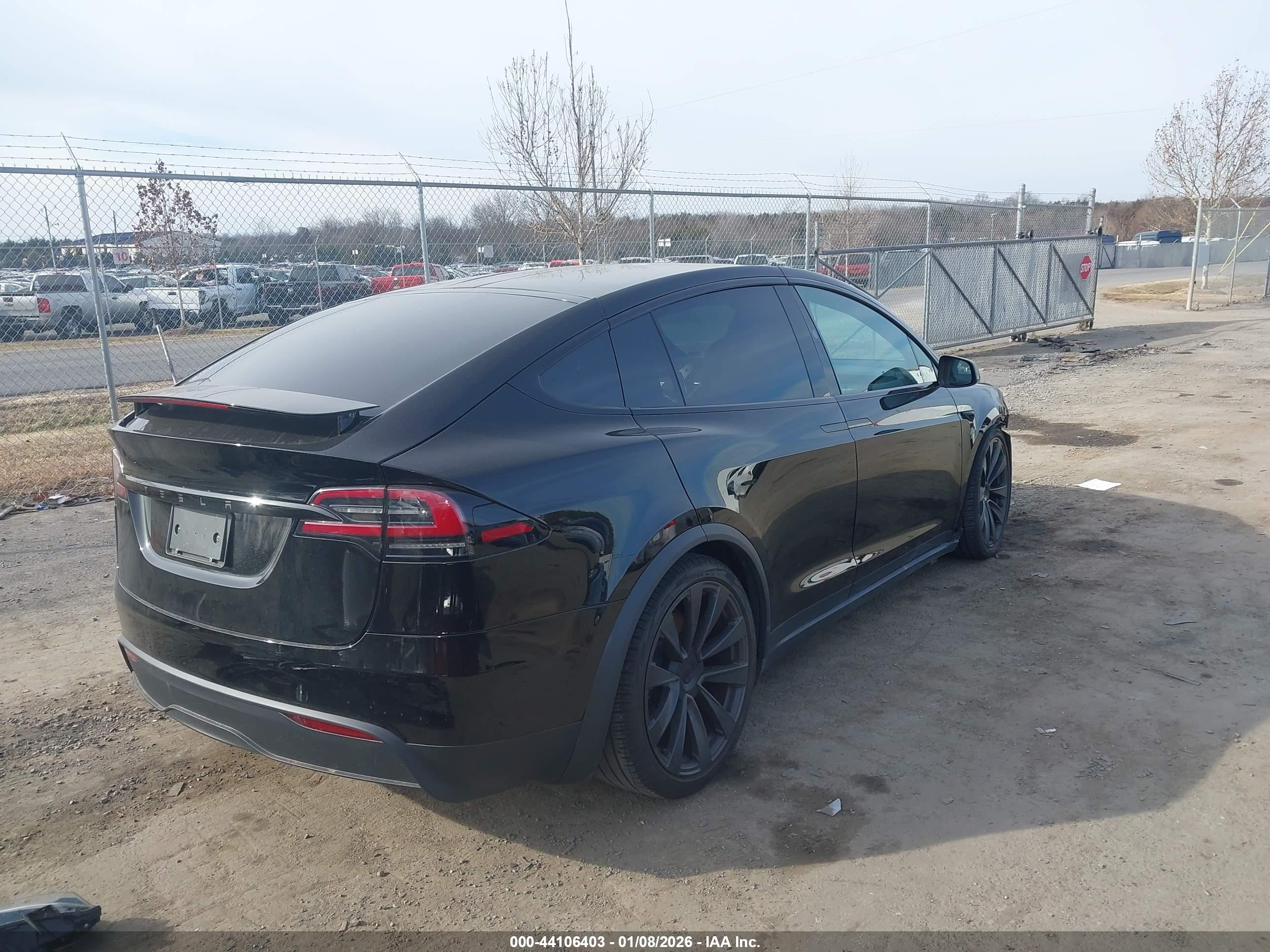 TESLA MODEL image 4