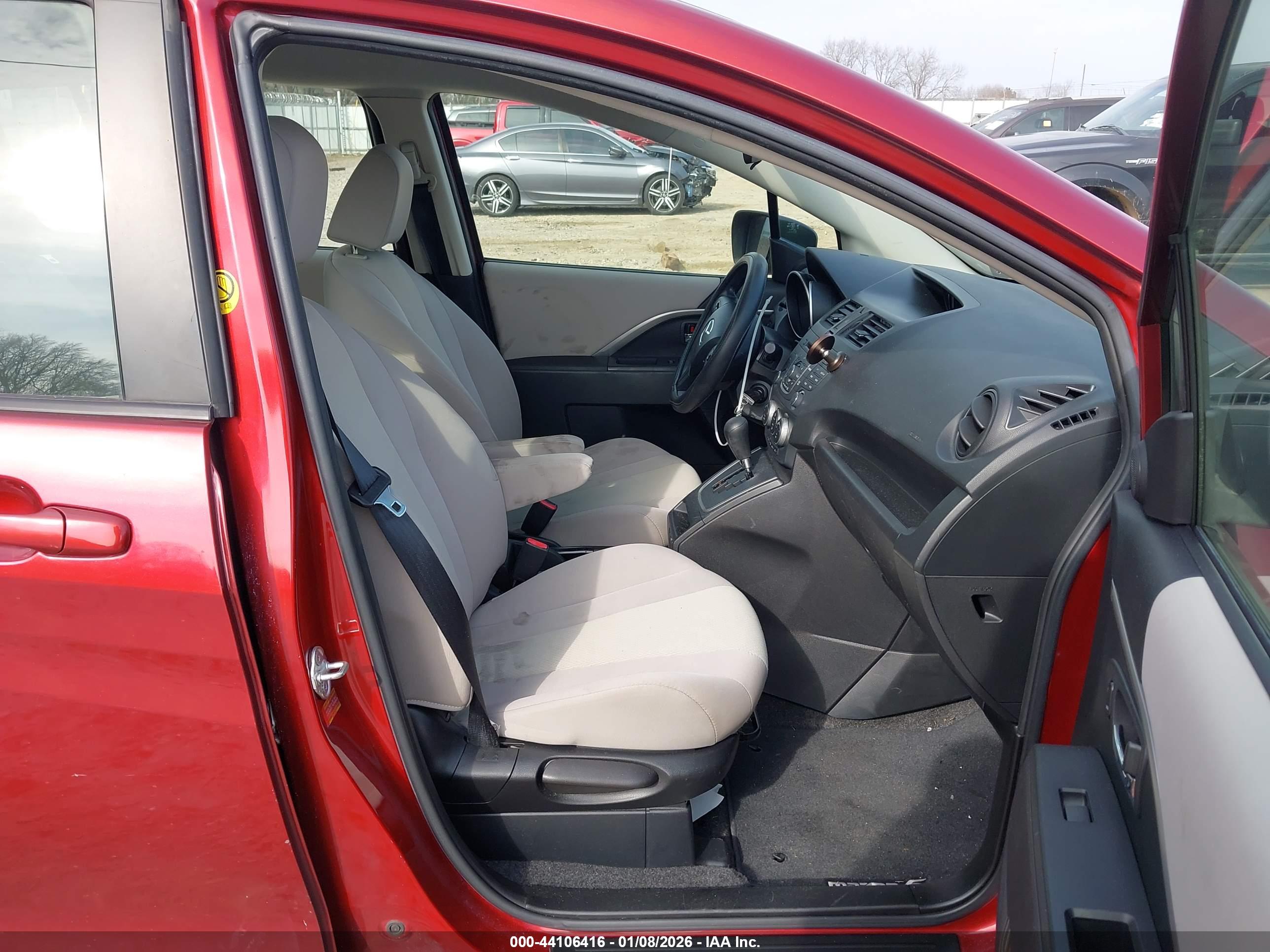 MAZDA MAZDA5 image 5