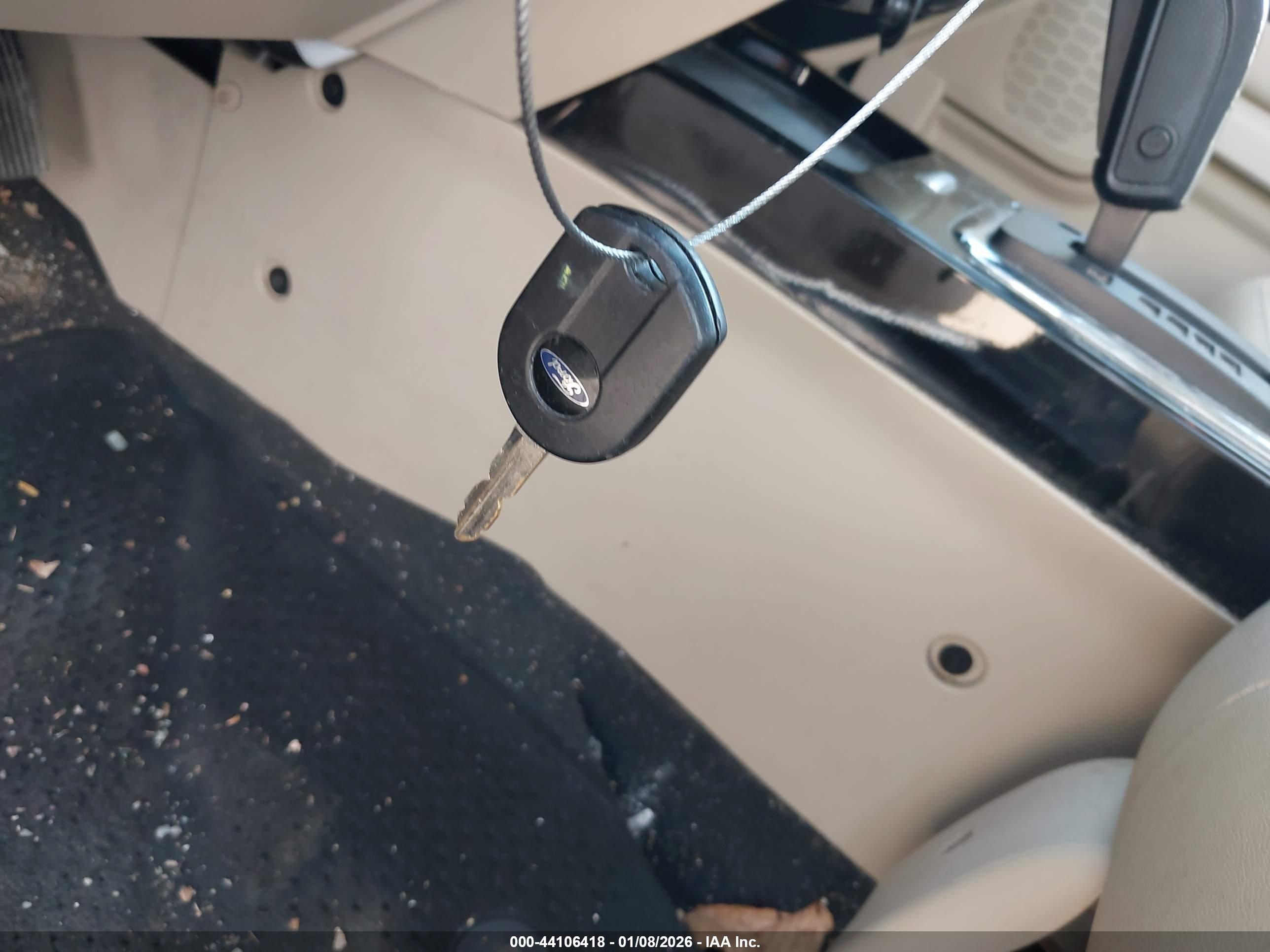 FORD ESCAPE image 11