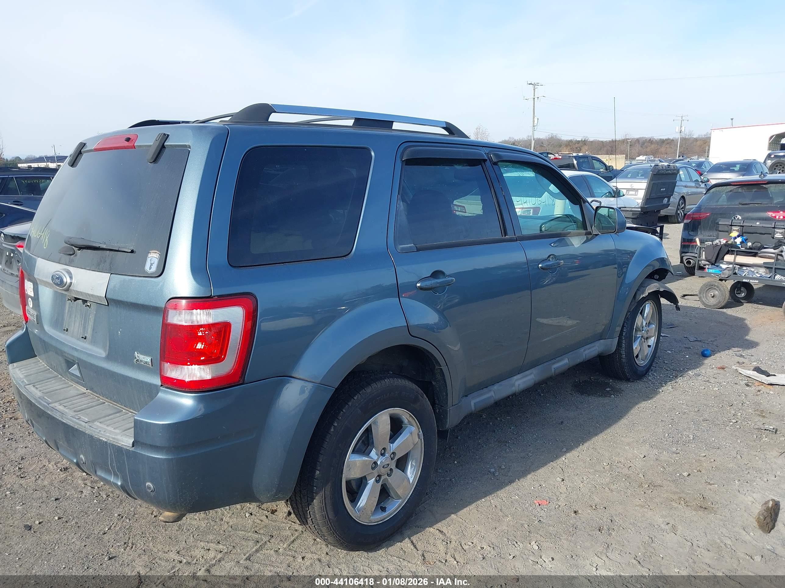 FORD ESCAPE image 4