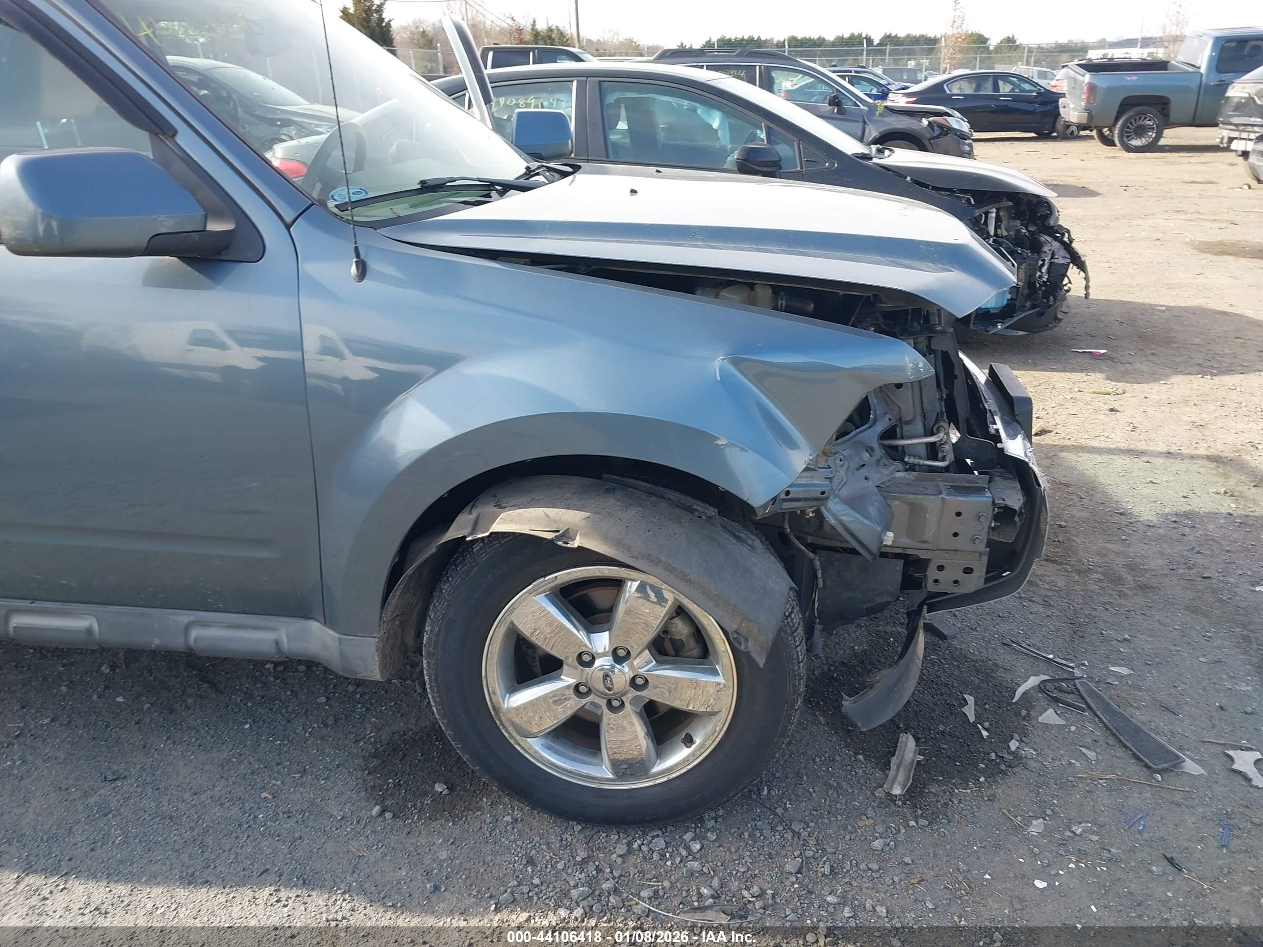 FORD ESCAPE image 6