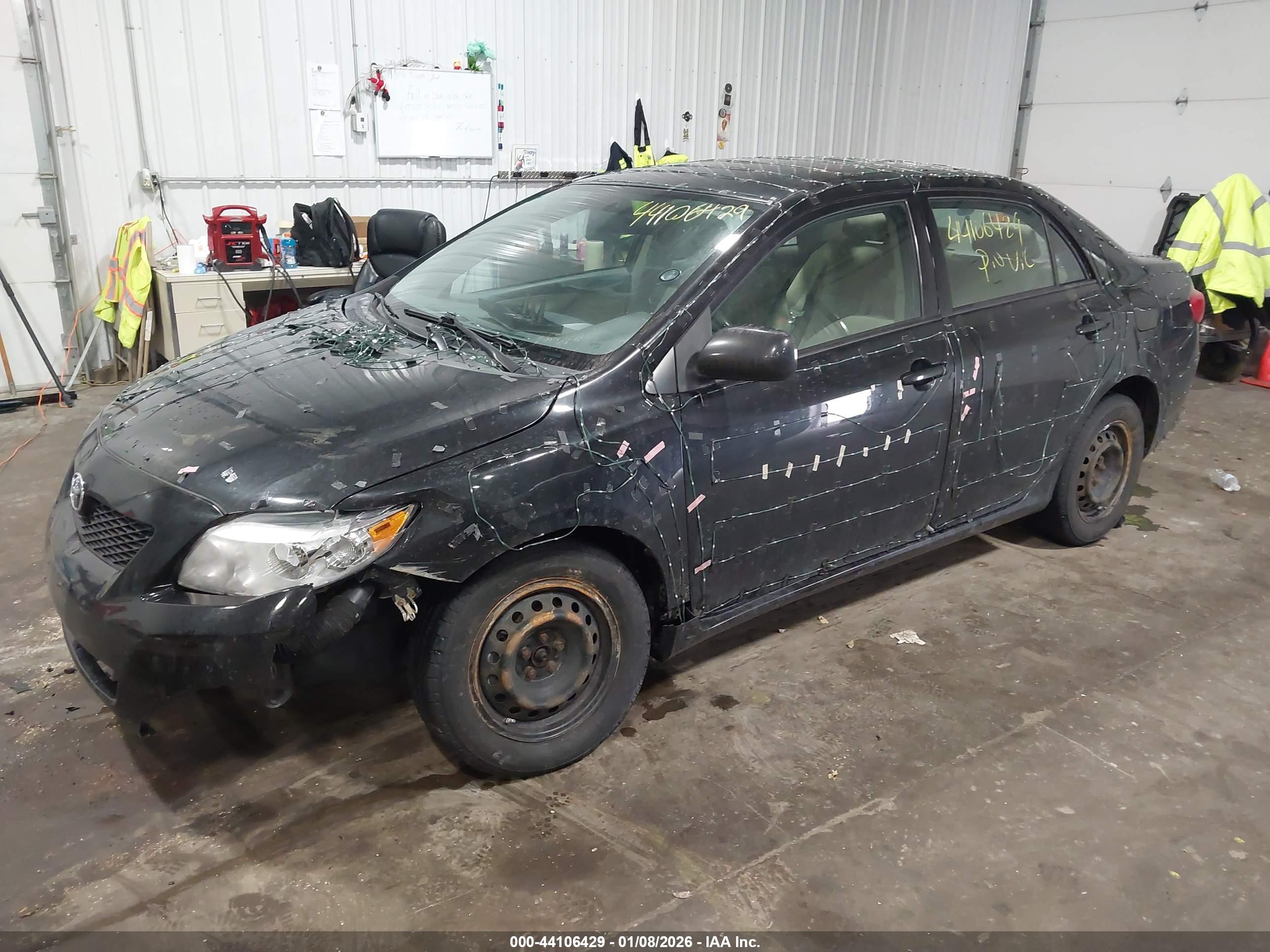 TOYOTA COROLLA image 2