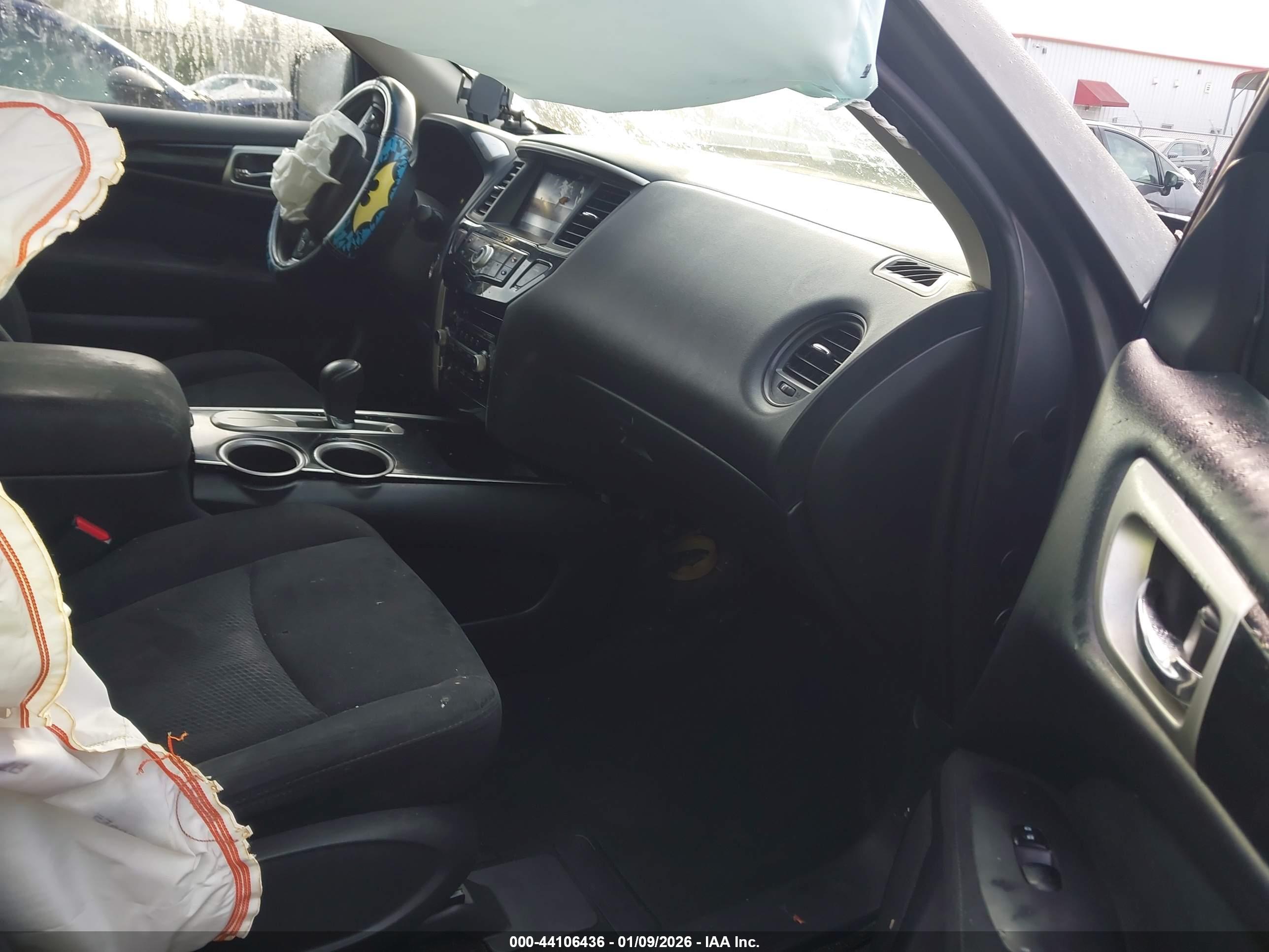 NISSAN PATHFINDER image 5
