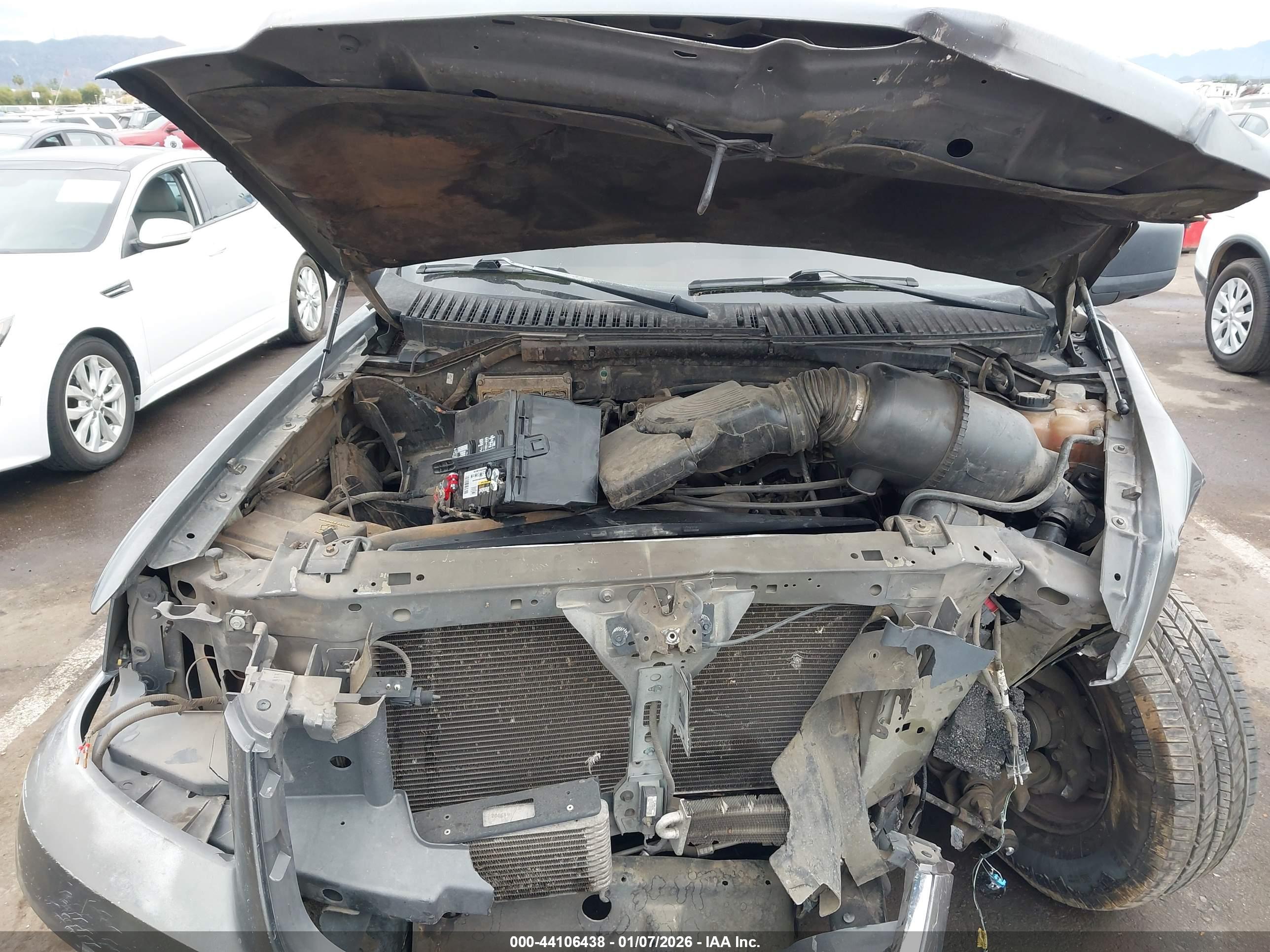 FORD EXPEDITION image 10