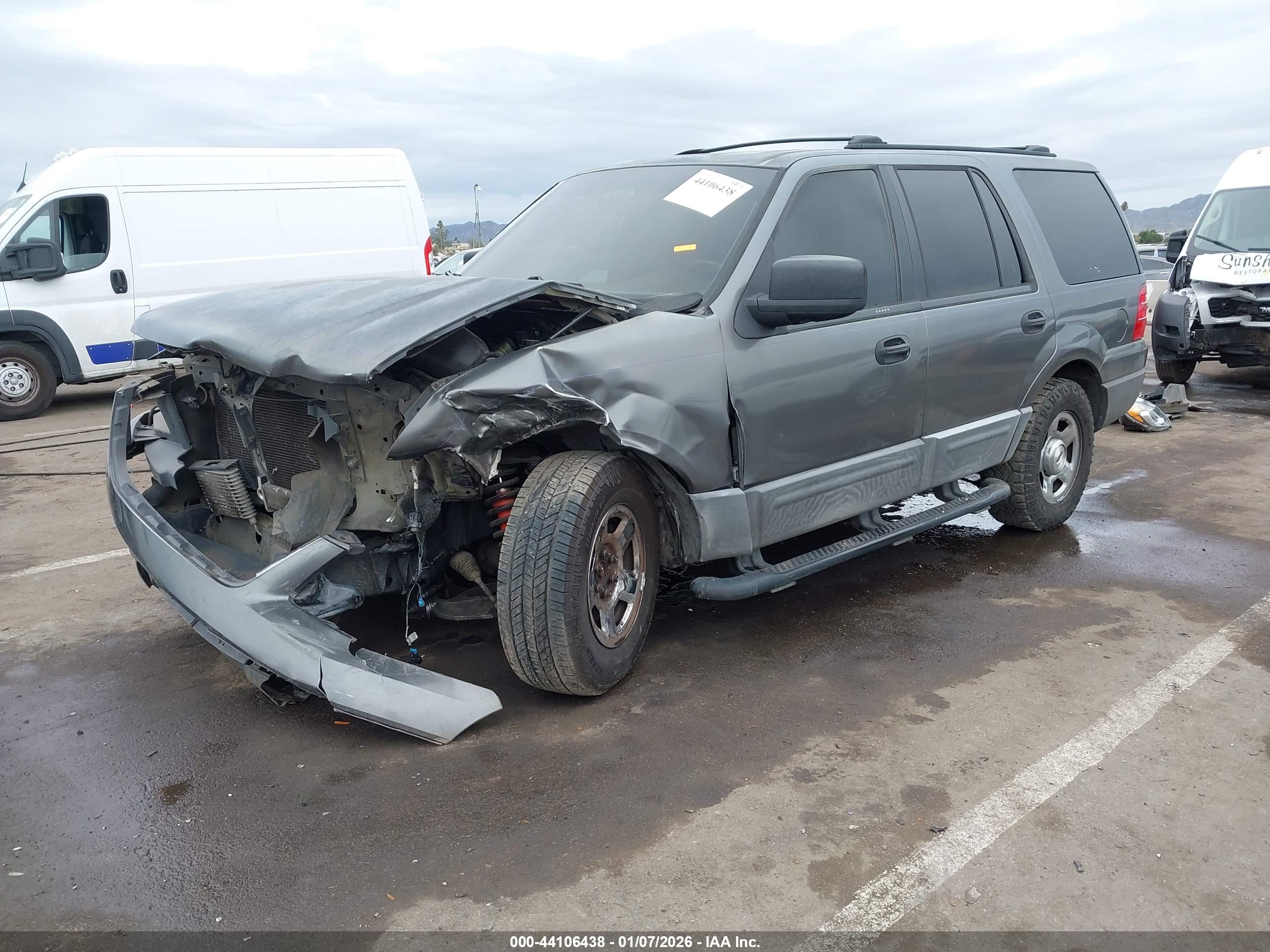 FORD EXPEDITION image 2