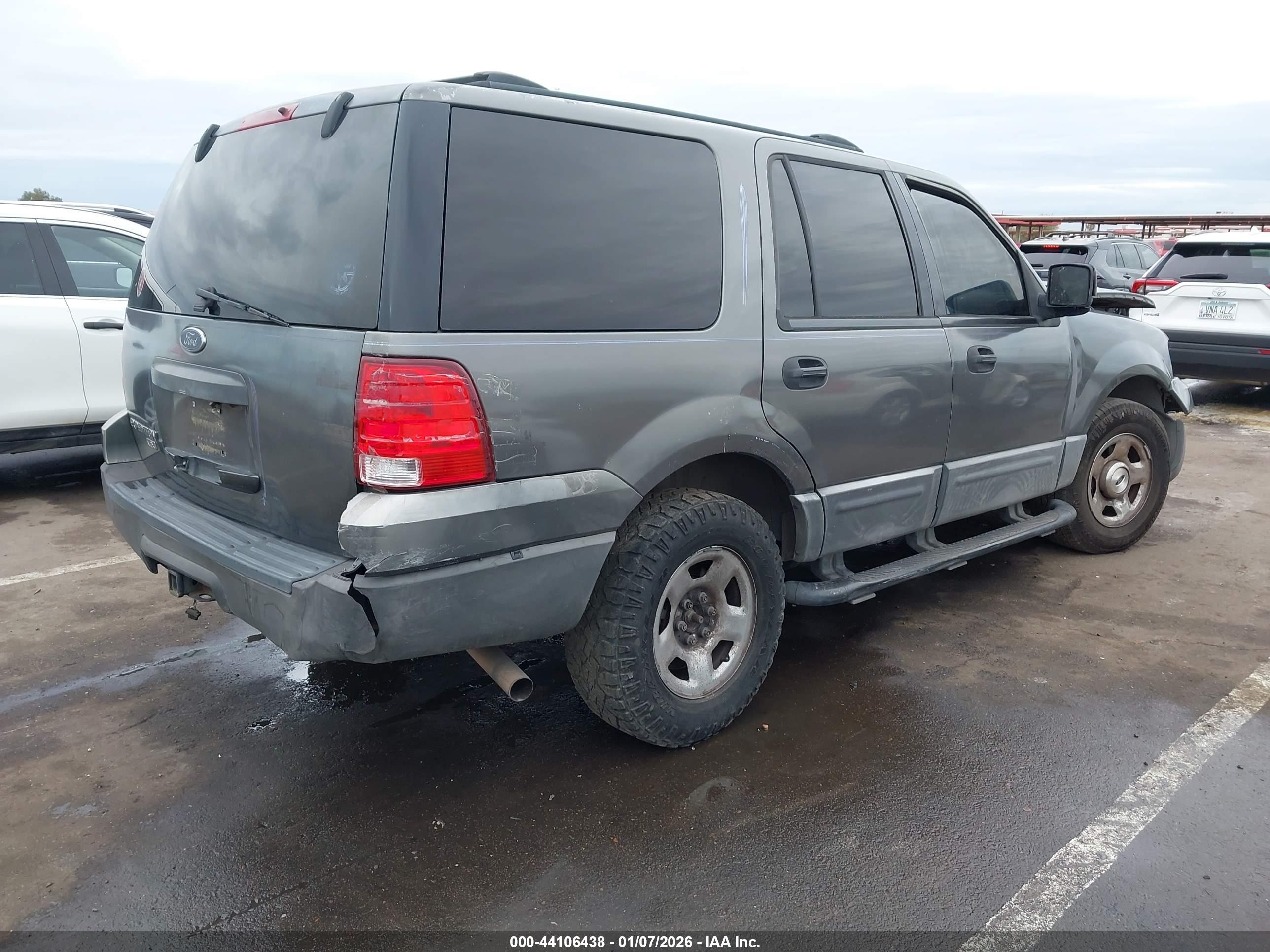 FORD EXPEDITION image 4