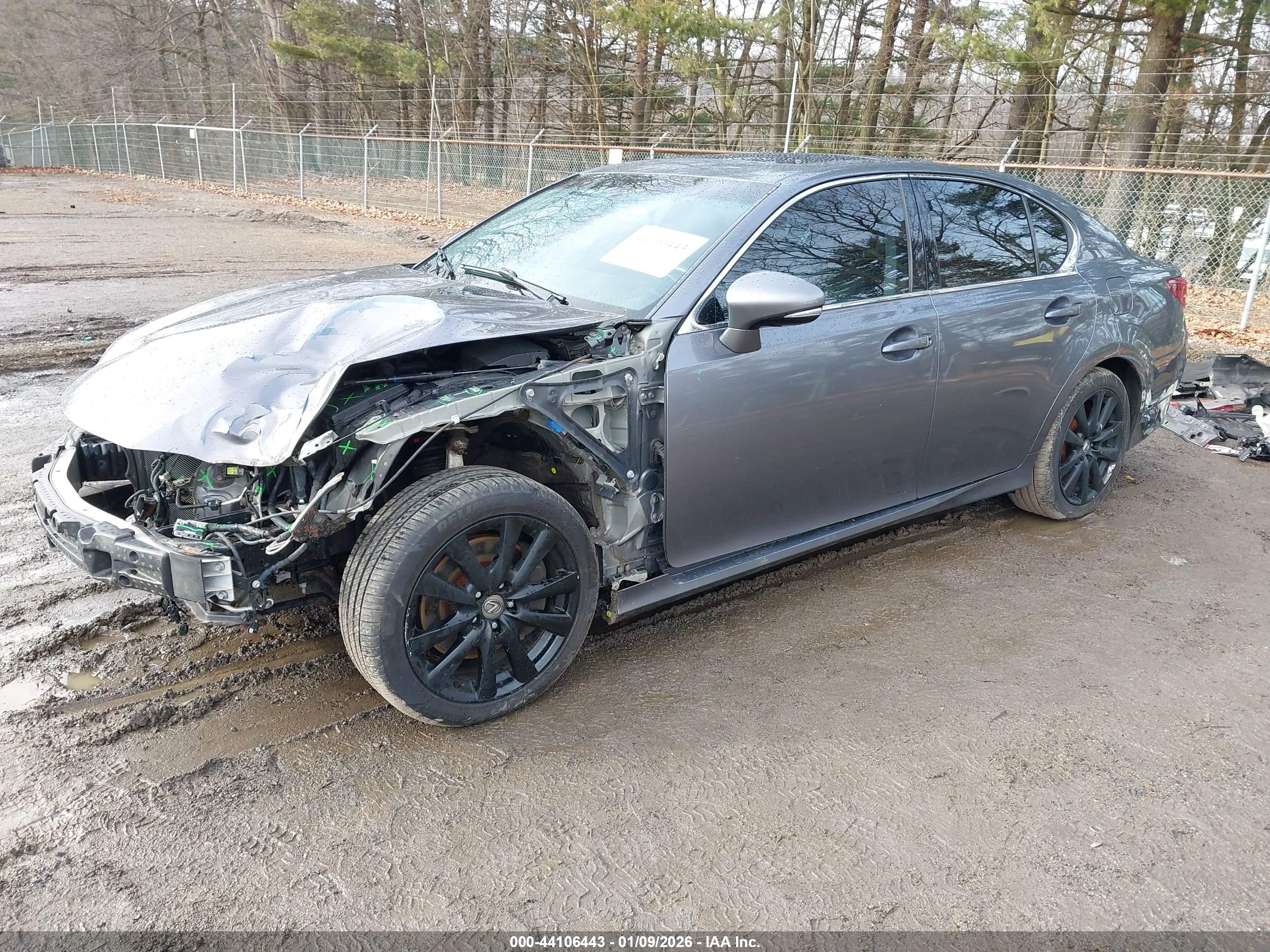 LEXUS GS image 2