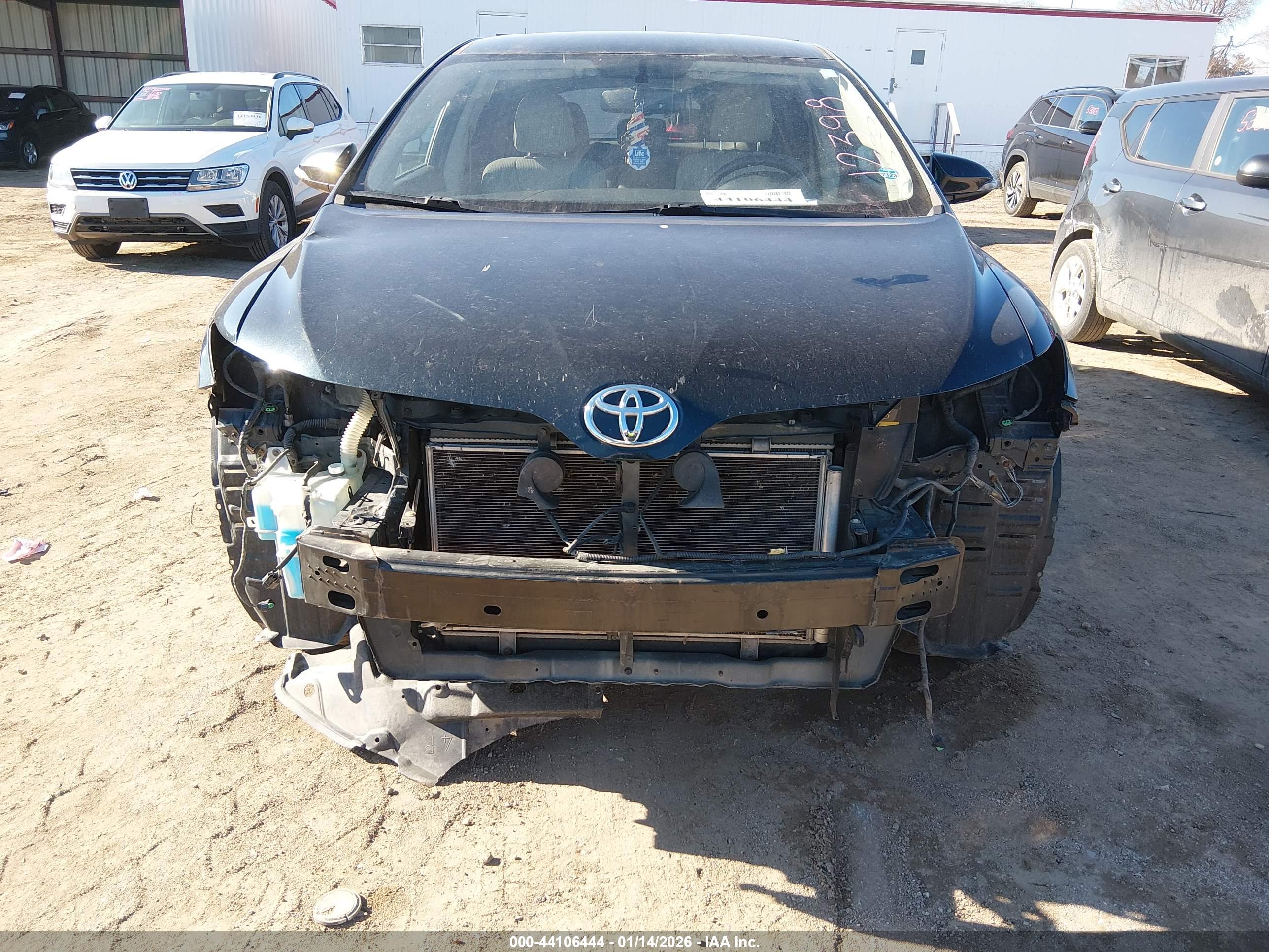 TOYOTA VENZA image 6