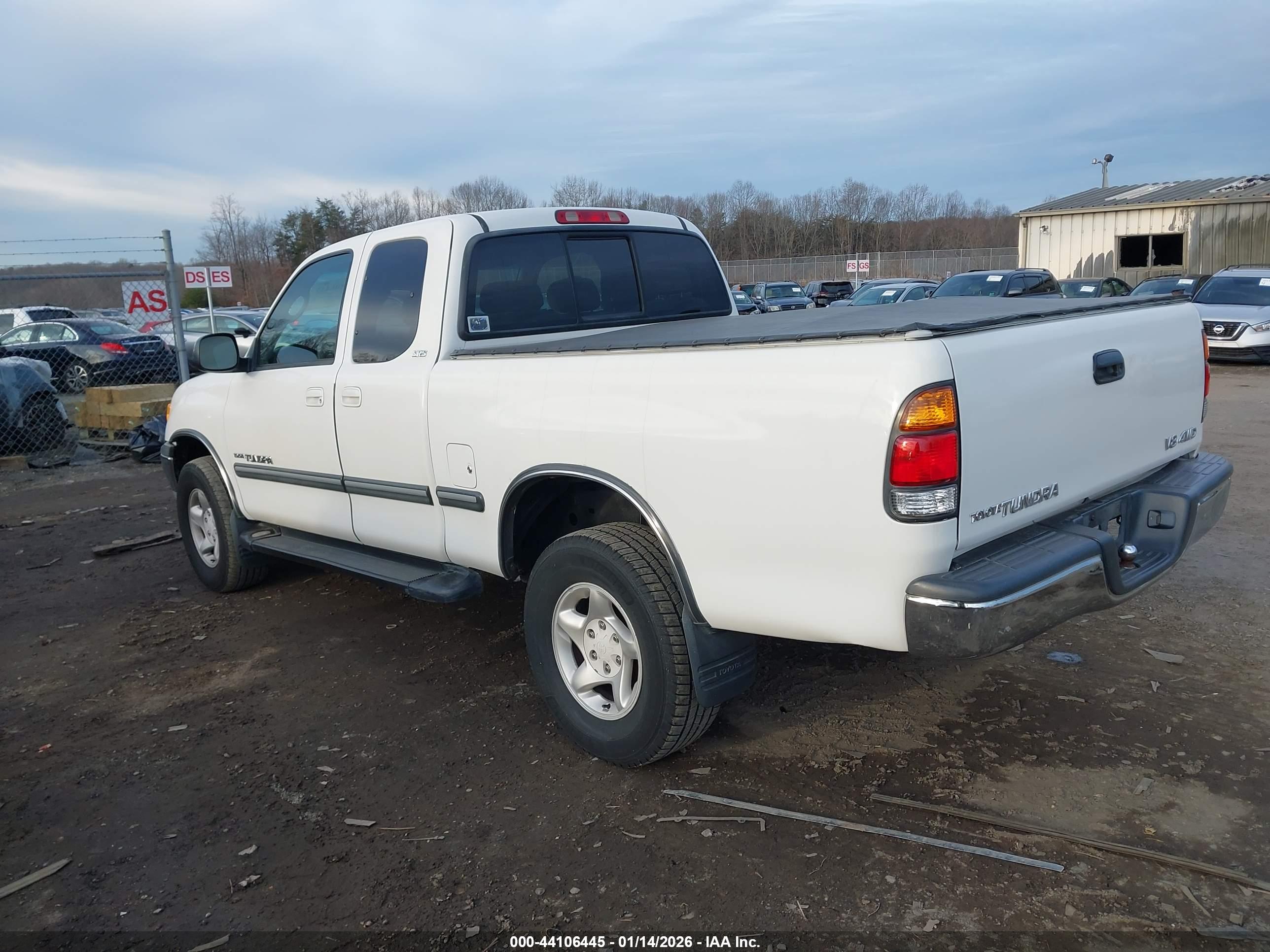 TOYOTA TUNDRA image 3