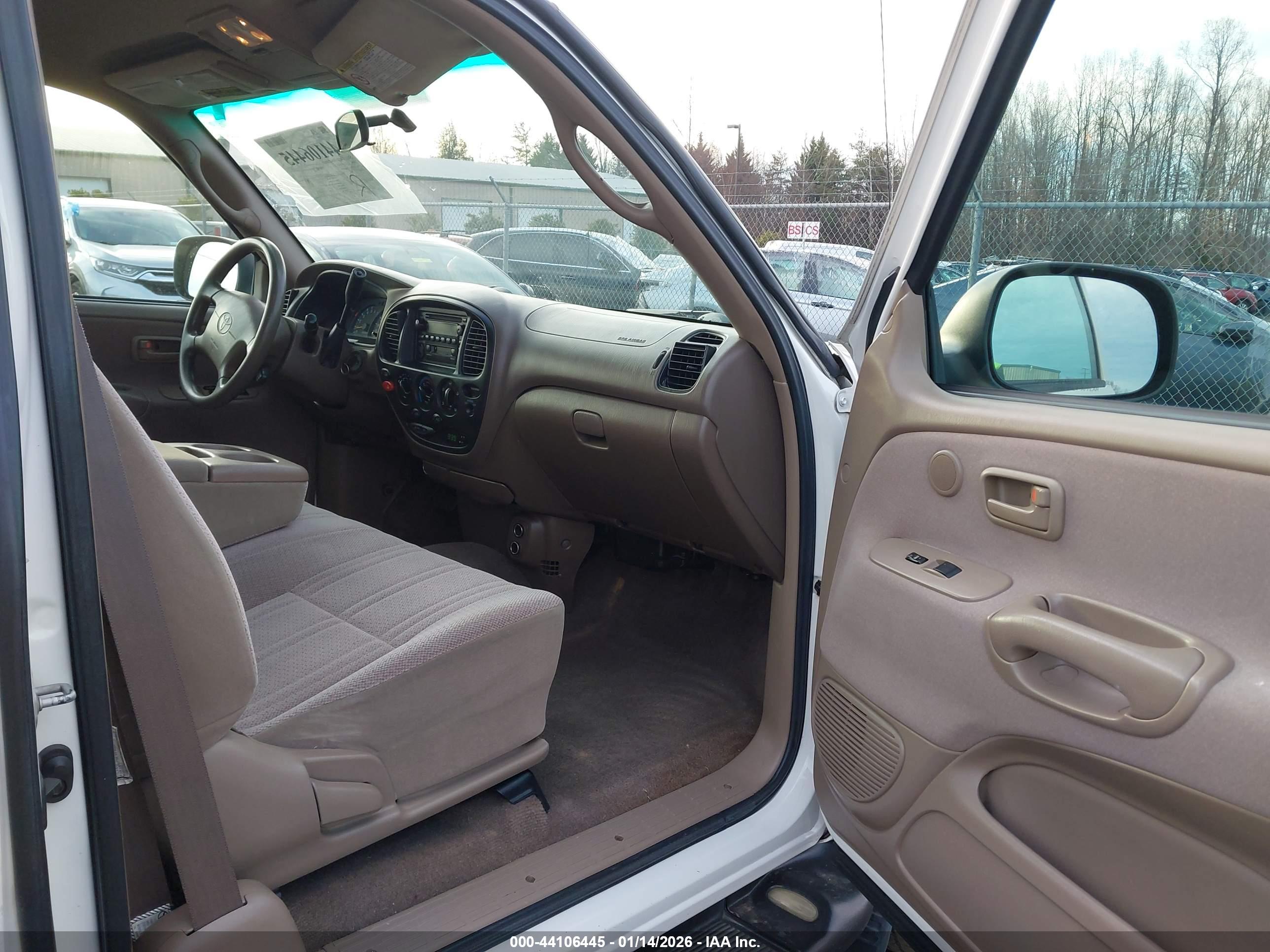 TOYOTA TUNDRA image 5