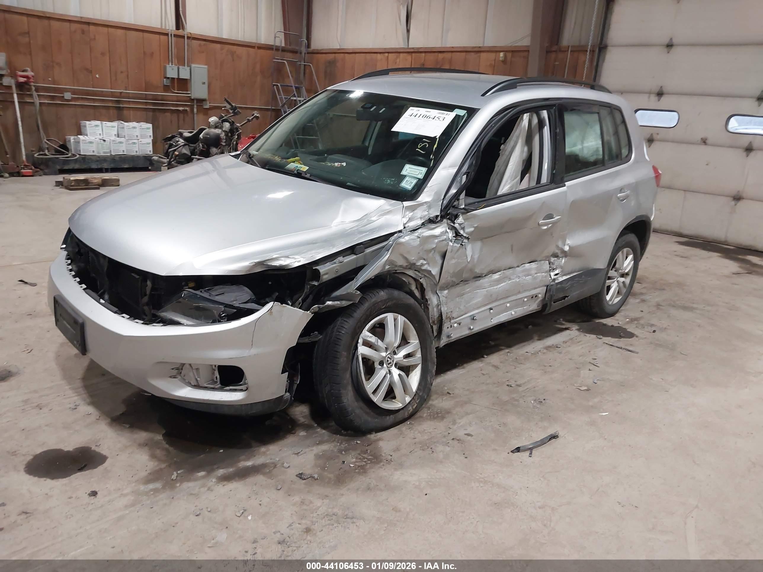VOLKSWAGEN TIGUAN image 2