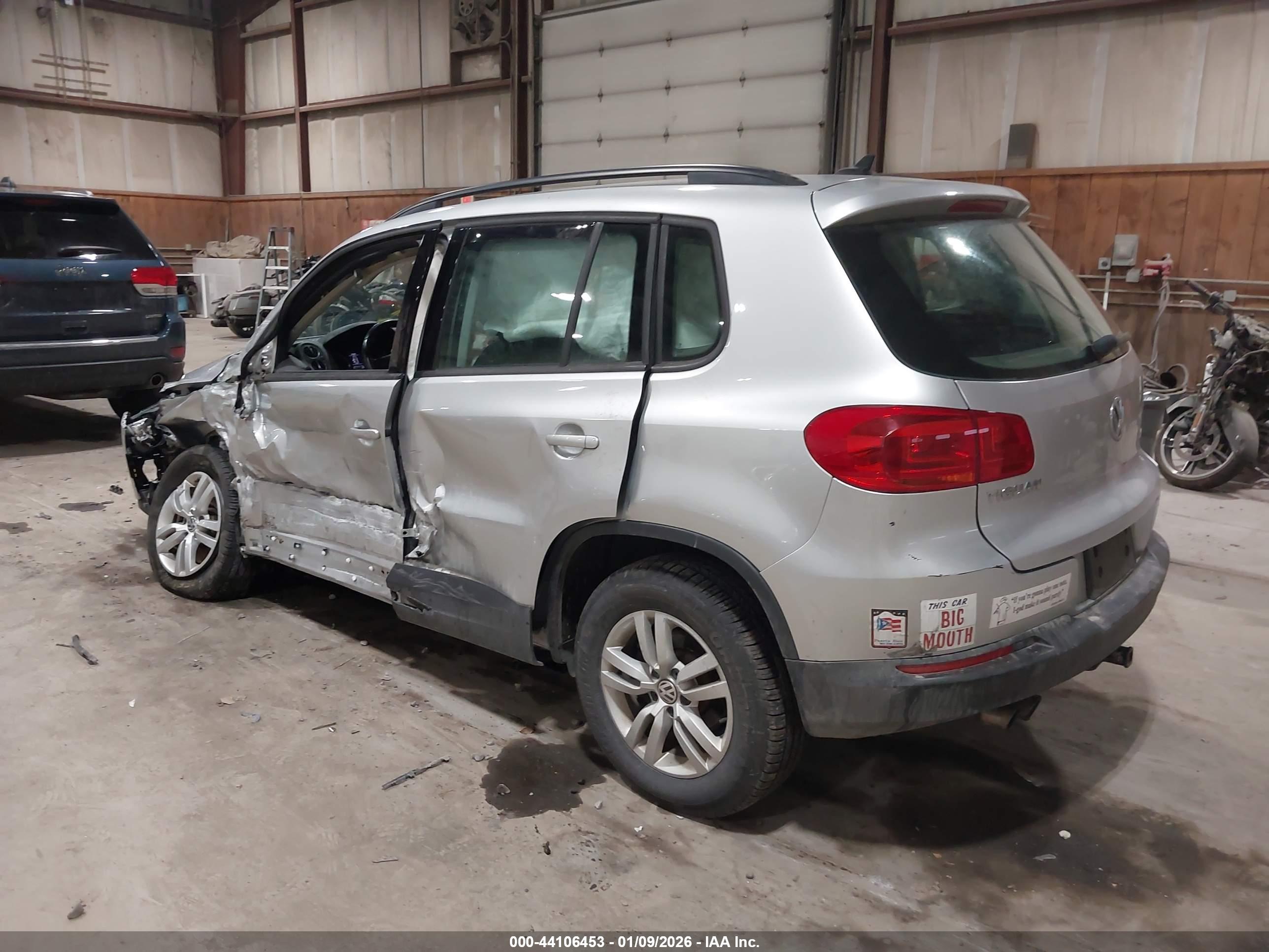 VOLKSWAGEN TIGUAN image 3