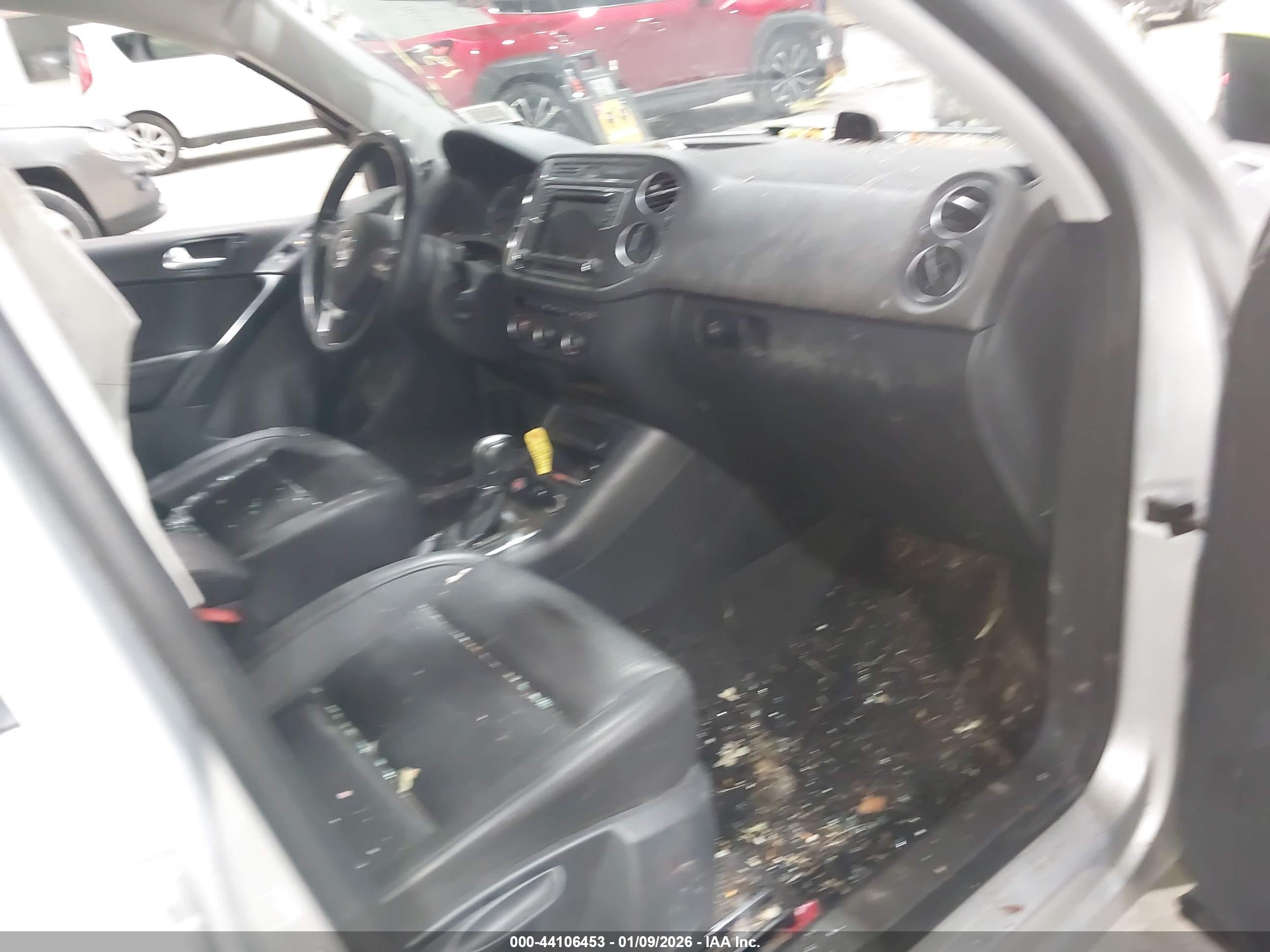 VOLKSWAGEN TIGUAN image 5