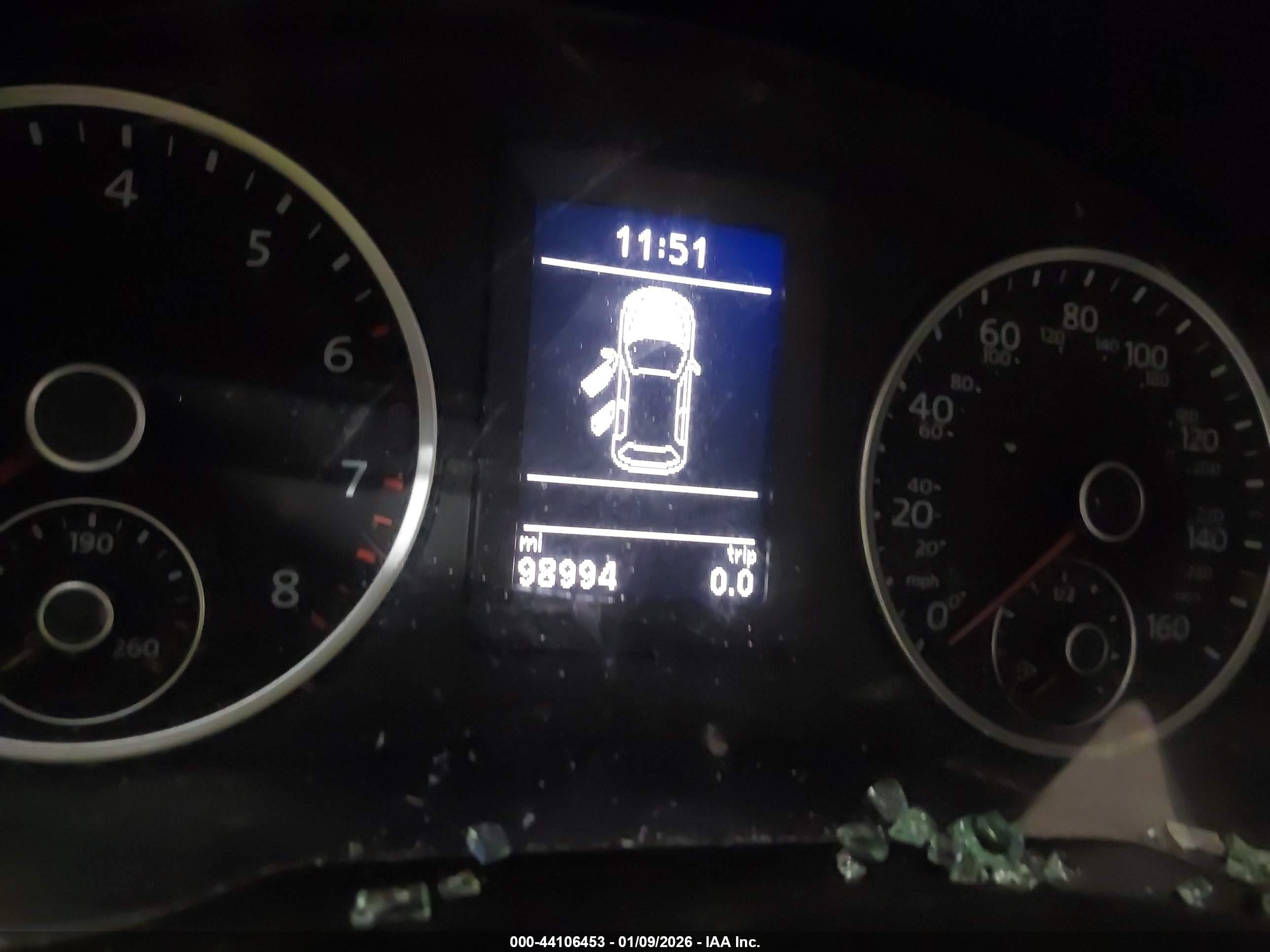 VOLKSWAGEN TIGUAN image 7