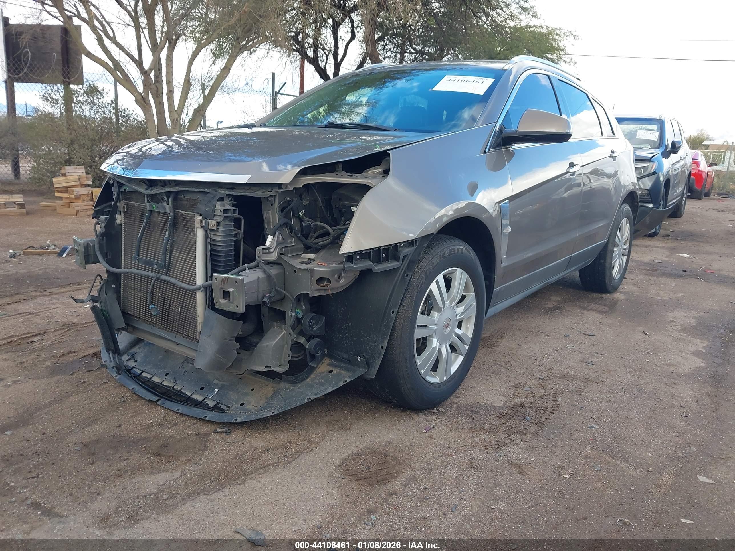 CADILLAC SRX image 2