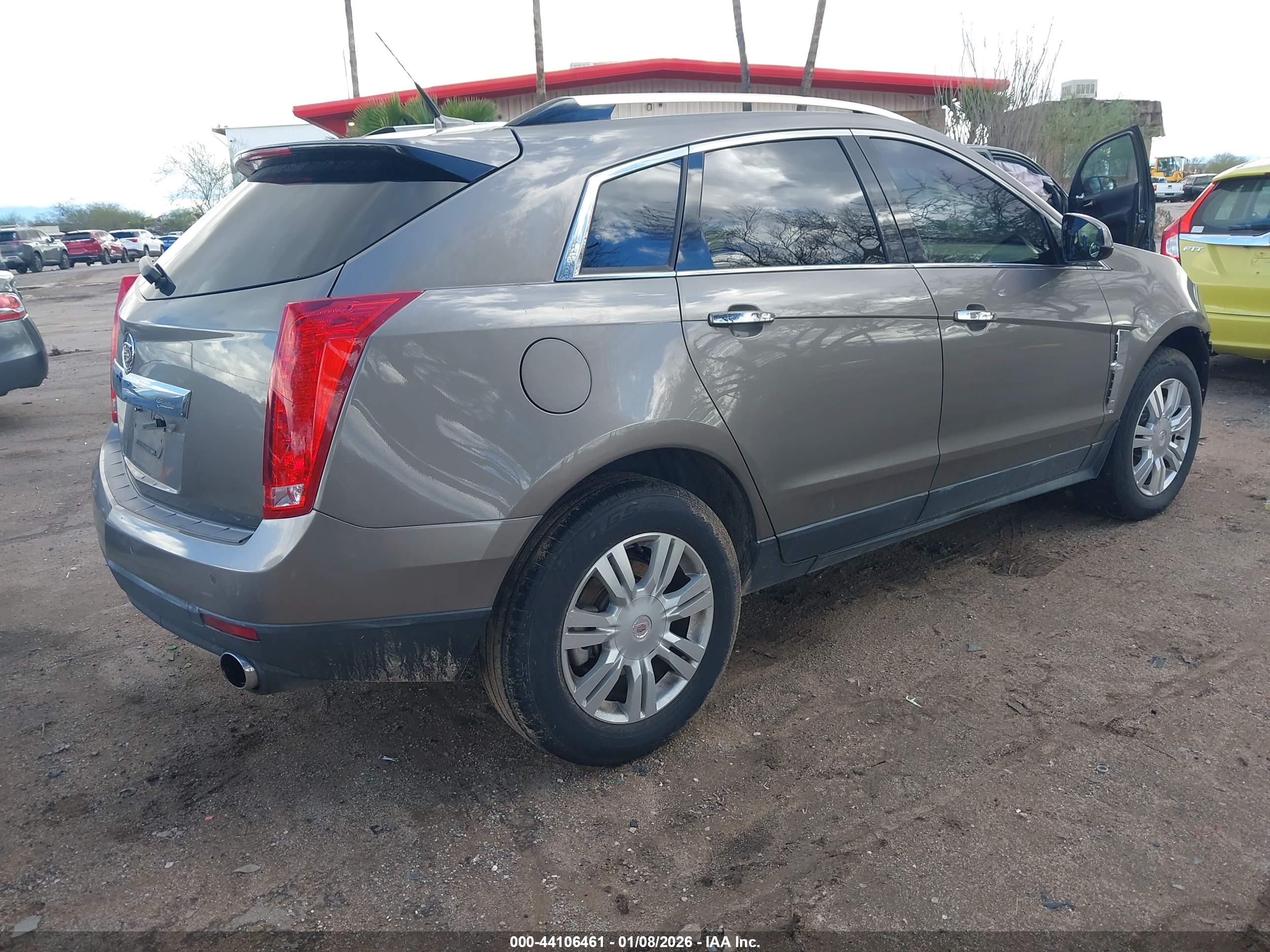 CADILLAC SRX image 4