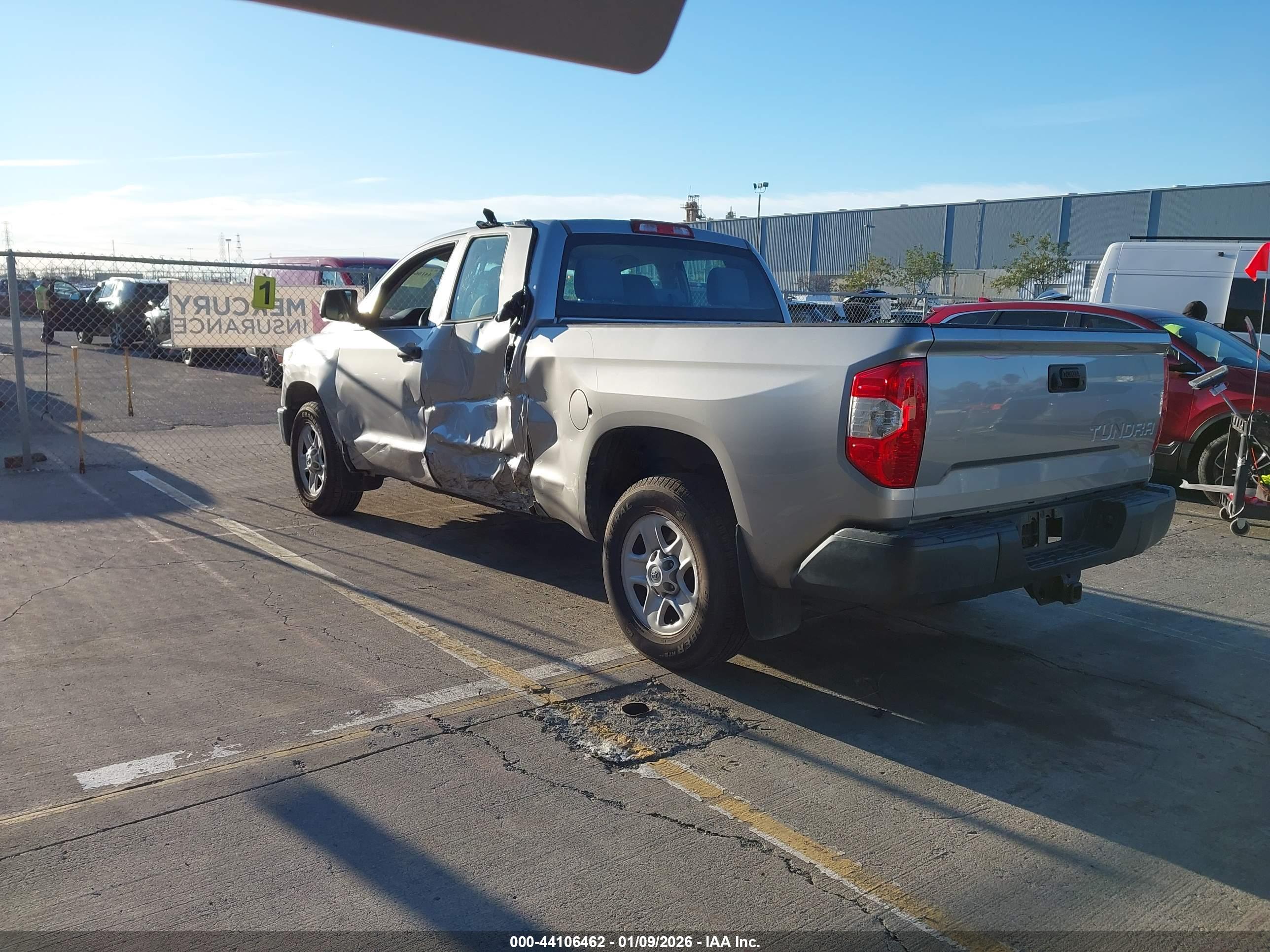 TOYOTA TUNDRA image 3