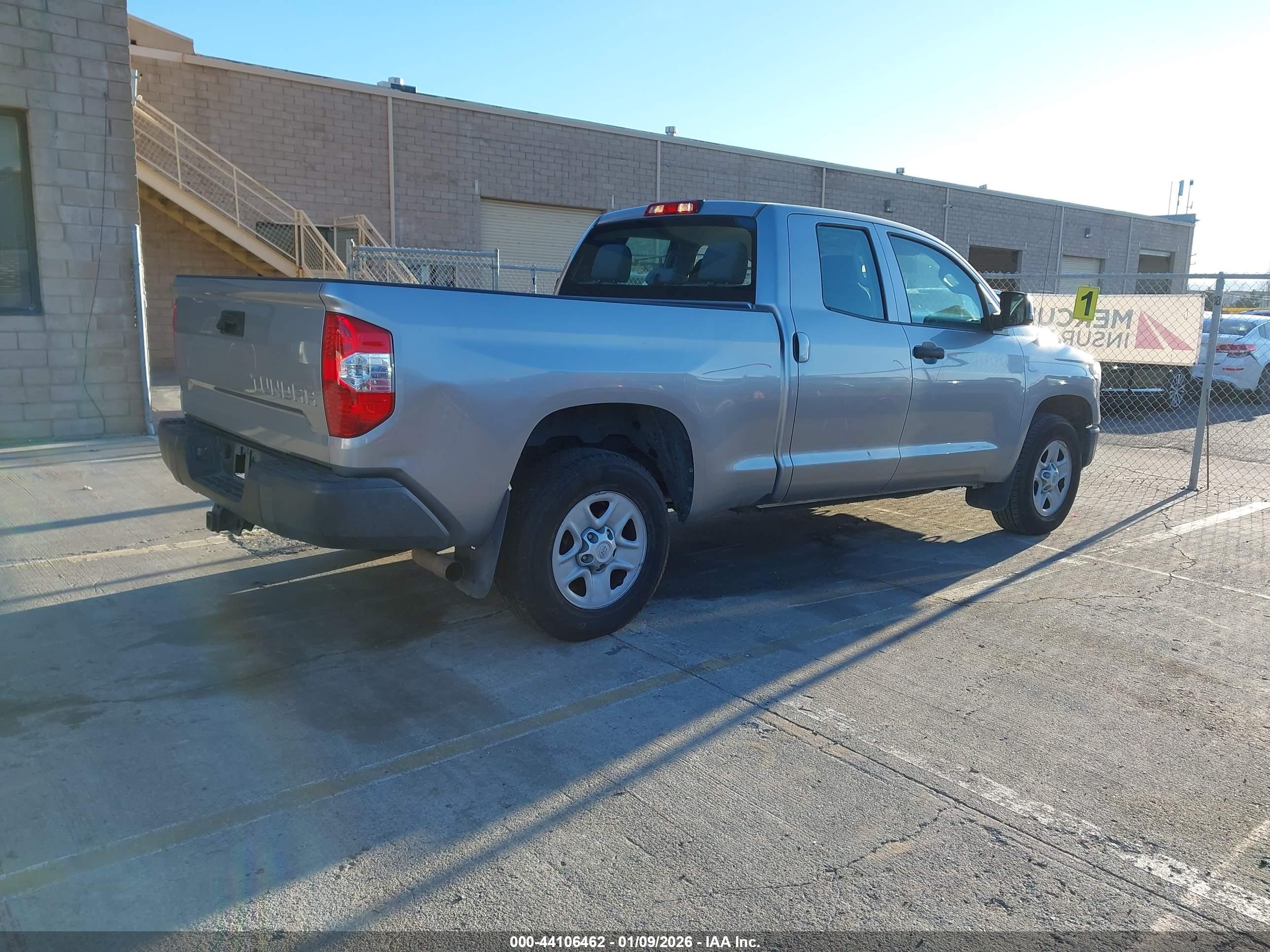 TOYOTA TUNDRA image 4