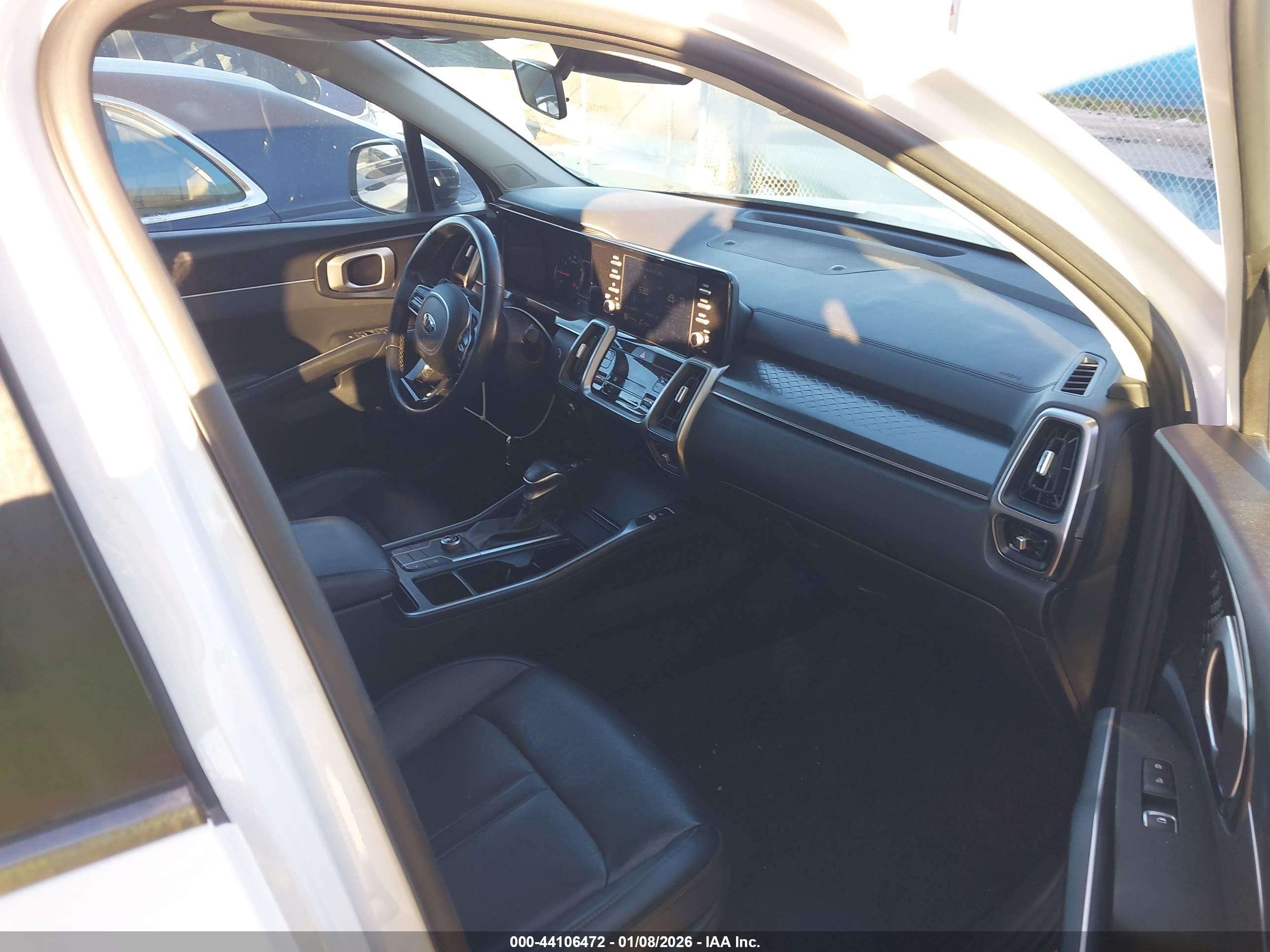 KIA SORENTO image 5