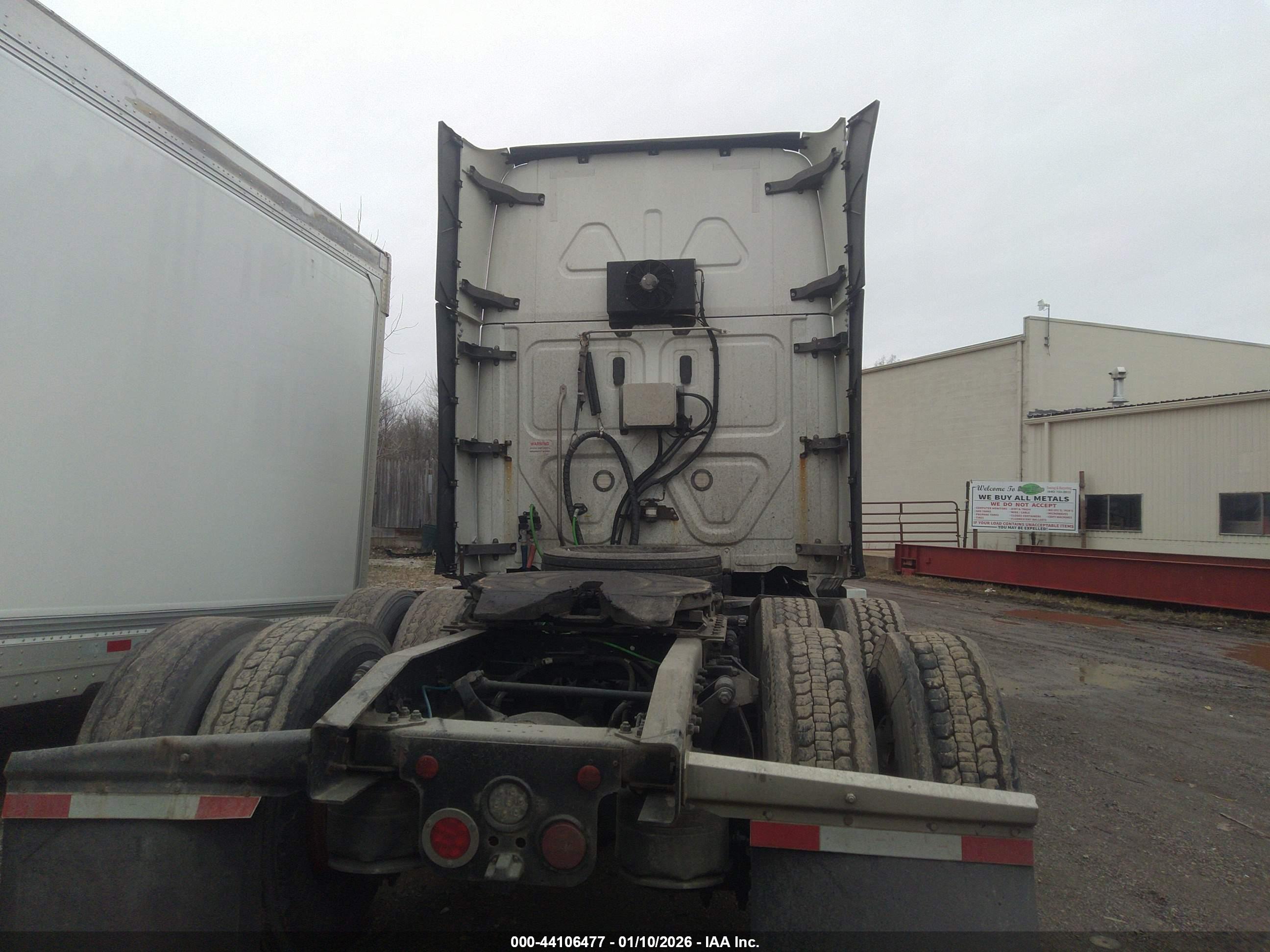FREIGHTLINER NEW image 8