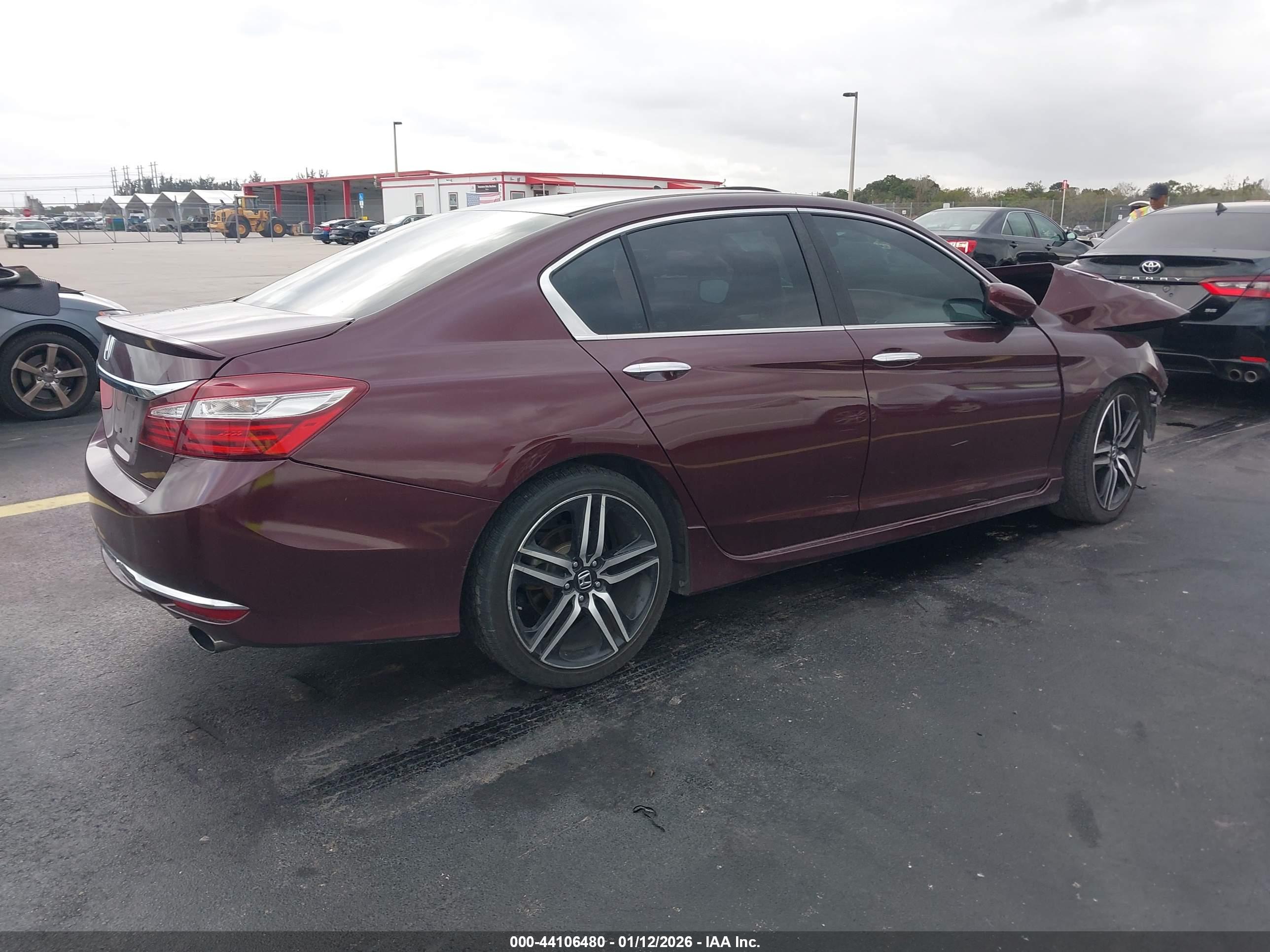 HONDA ACCORD image 4