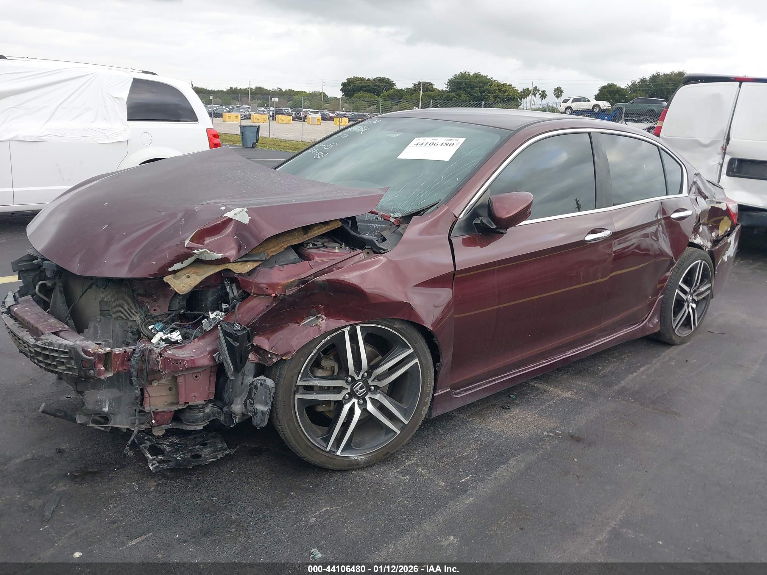 HONDA ACCORD image 6