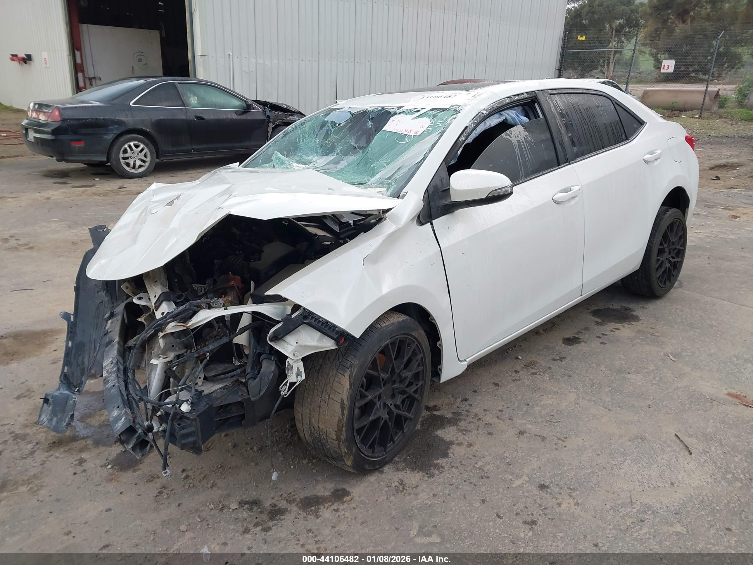 TOYOTA COROLLA image 2