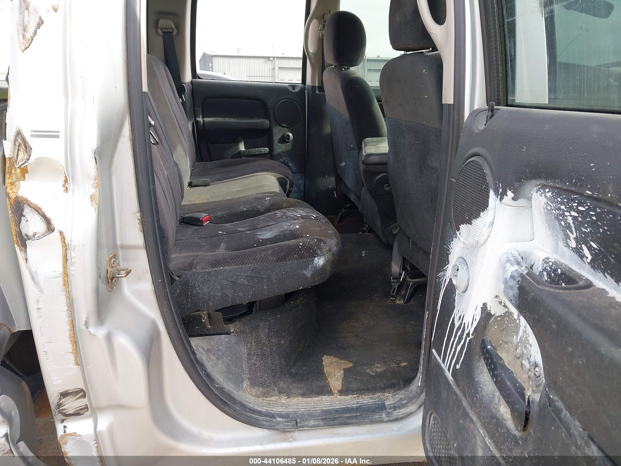 DODGE RAM image 8