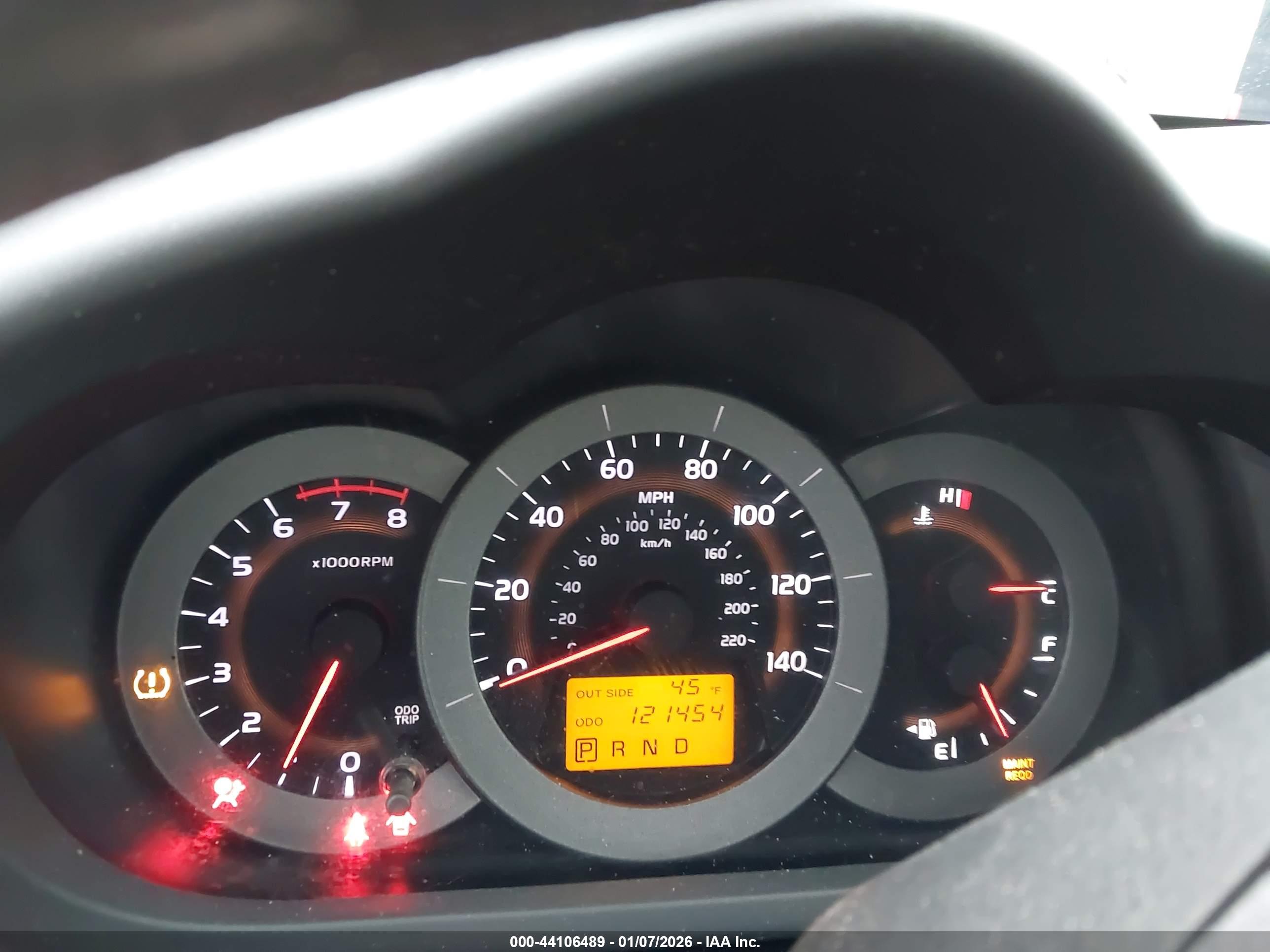 TOYOTA RAV4 image 7