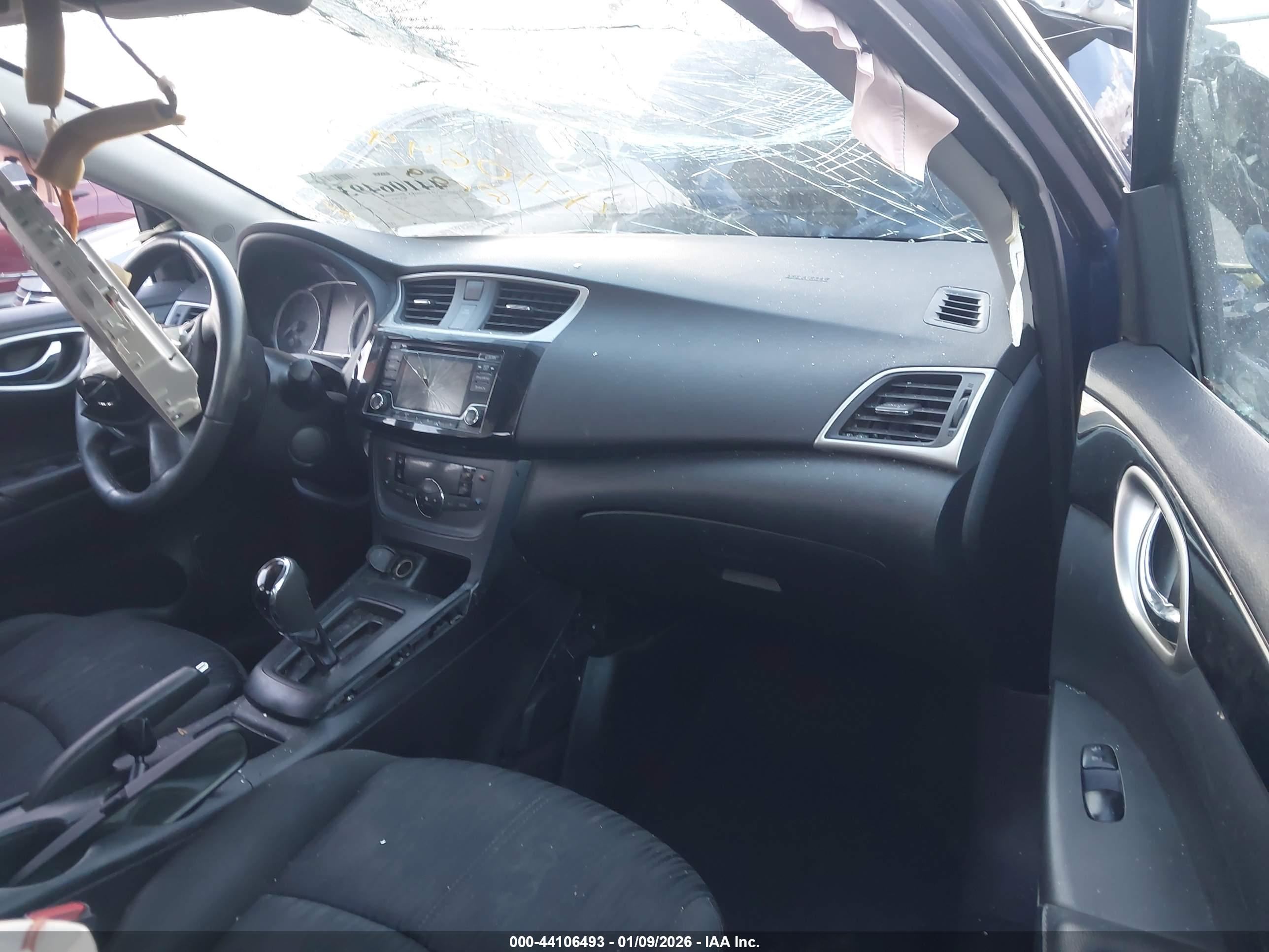 NISSAN SENTRA image 5