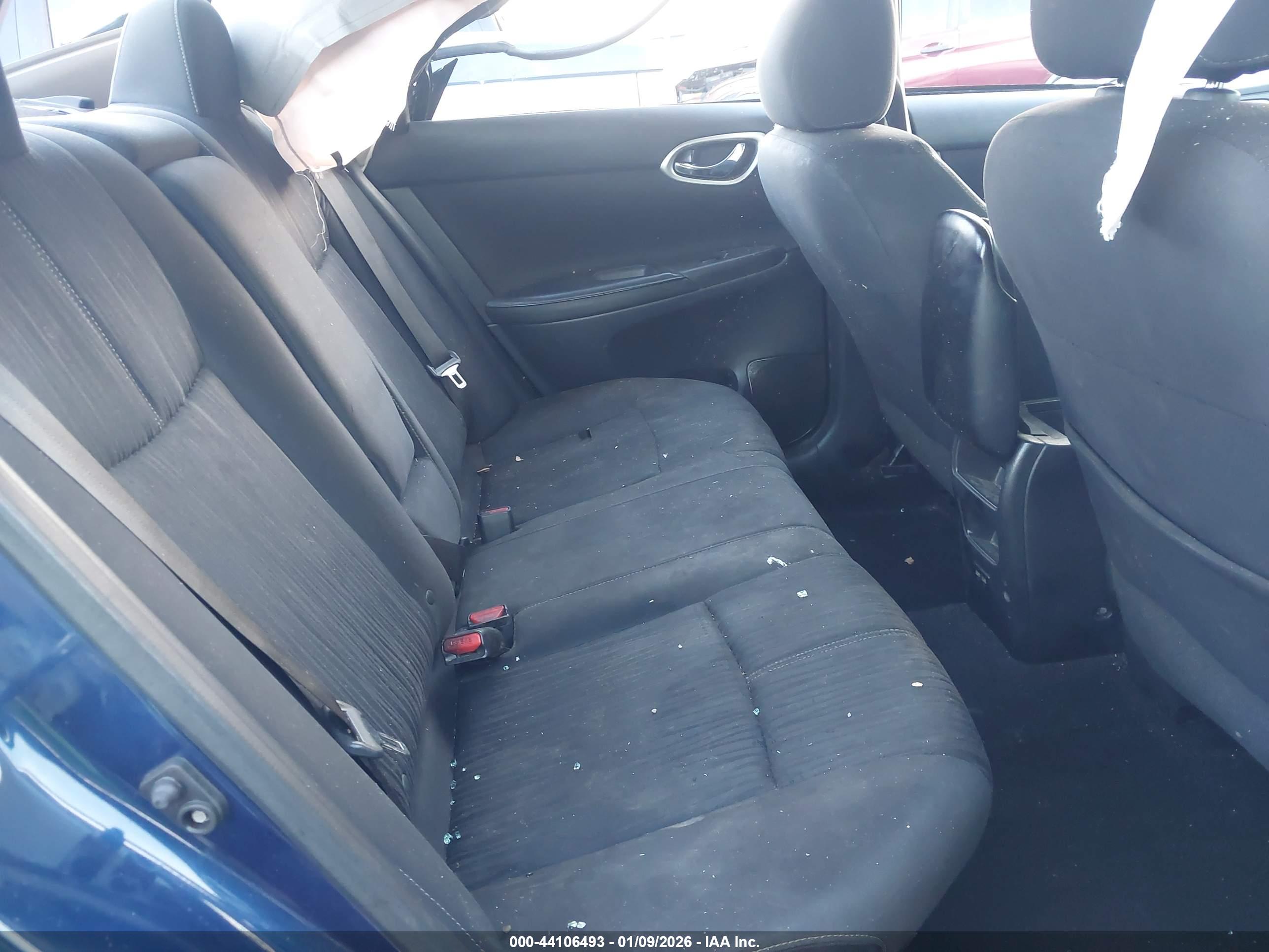 NISSAN SENTRA image 8
