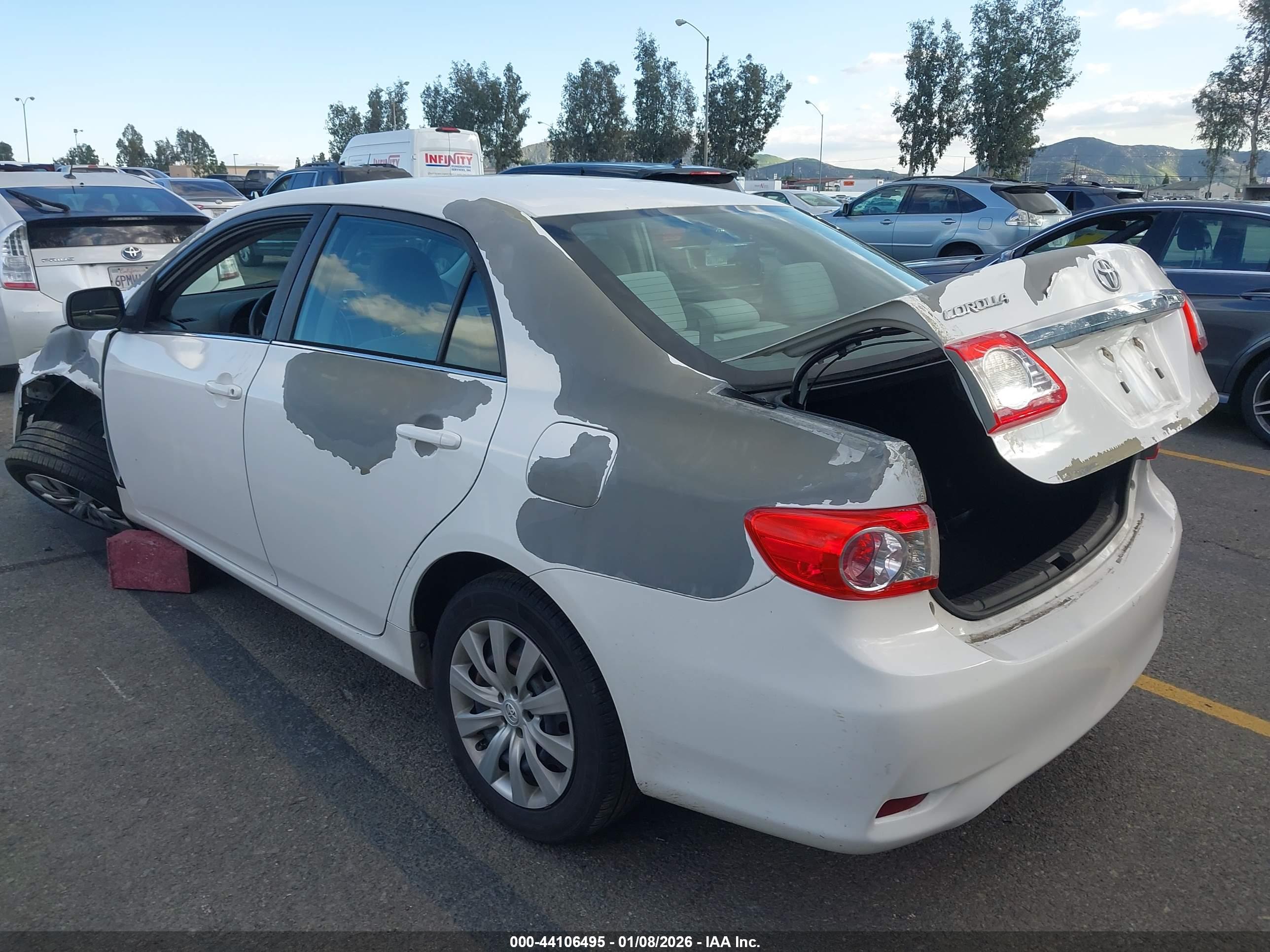 TOYOTA COROLLA image 3